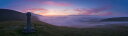 風景 景色 牧場の壁紙 輸入 カスタム壁紙 PHOTOWALL / Skiddaw Shepherds Monument (e29523) 貼ってはがせるフリース壁紙(不織布) 【海外取り寄せのため1カ月程度でお届け】 【代引き・後払い不可】