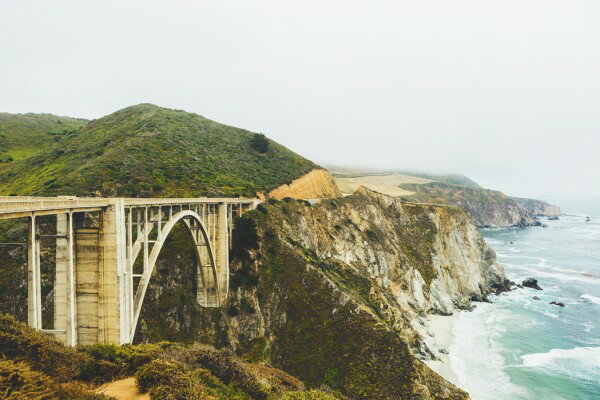 風景 景色 自然の壁紙 輸入 カスタム壁紙 輸入壁紙 カスタム壁紙 PHOTOWALL / Bixby Creek Bridge, Big Sur California (e30825) 貼ってはがせるフリース壁紙(不織布) 【海外取寄せ商品】 【代引き・後払い不可】のサムネイル