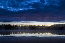 森 水辺 空 雲 青 ブルー 自然 風景の壁紙 輸入 カスタム壁紙 輸入壁紙 カスタム壁紙 PHOTOWALL / Summer Lake 1 (e325097) 貼ってはがせるフリース壁紙(不織布) 【海外取寄せ商品】 【代引き・後払い不可】