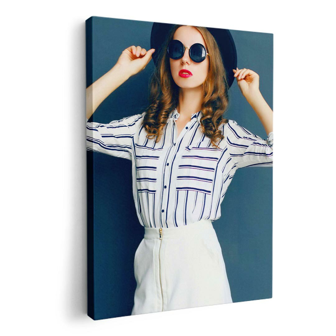 アートパネル 絵 絵画 飾り 選べるサイズ 420×594 mm A2 モダン 玄関 写真 フォト インテリア おしゃれ 014898 女の子　おしゃれ