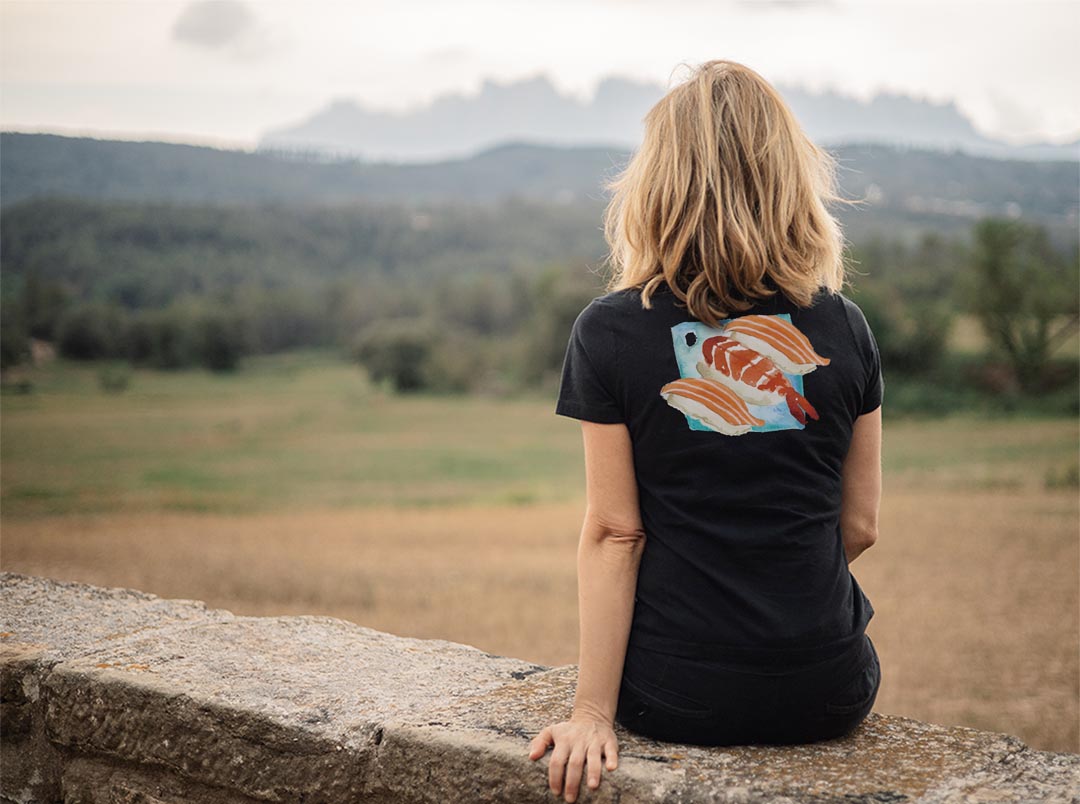 Tシャツ レディース バックプリント 半袖 ブラック 黒 デザイン M L tシャツ ティーシャツ T shirt 019882 お寿司 Sushi ご飯