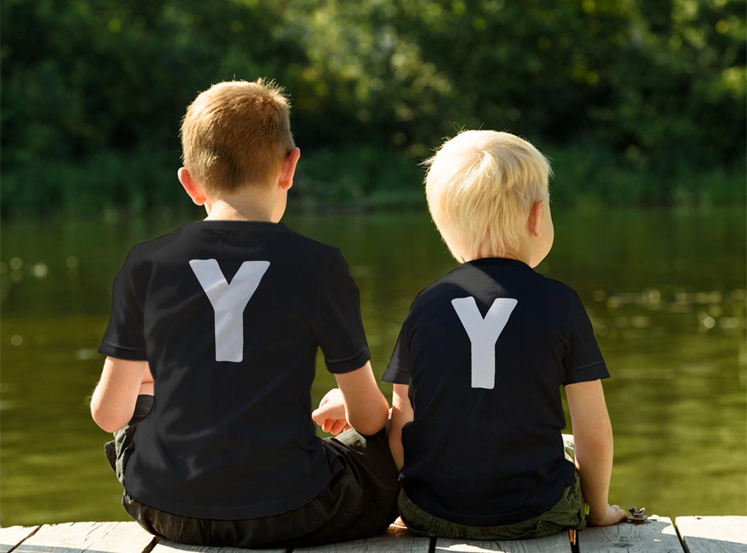 tシャツ キッズ バックプリント 半袖 黒地 ブラック デザイン 90 100 110 120 130 140 150 Tシャツ ティーシャツ T shirt 019205 文字 y アルファベット