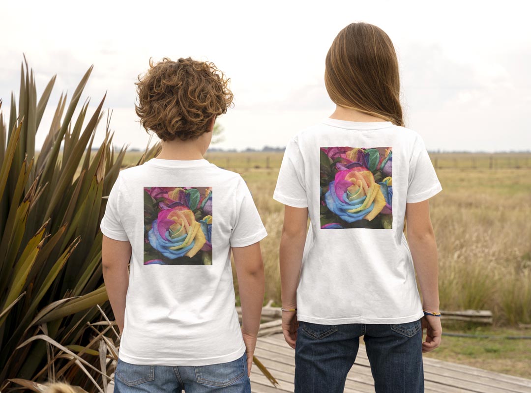 Tシャツ キッズ バックプリント 半袖 白地 デザイン 90 100 110 120 130 140 150 Tシャツ ティーシャツ T shirt 023311 花　フラワー　薔薇　レインボー