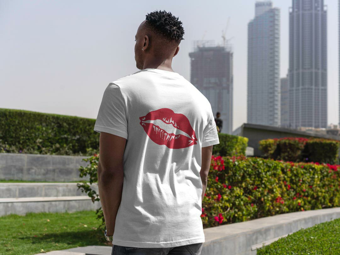 メンズ ドライバックプリントTシャツ ホワイト 半袖 4.1オンス ジム トレーニング スポーツ 運動会 ドライアスレチック UVカット 紫外線遮蔽 吸水速乾 デザイン Tshirt S M L XL 2XL 3XL 4XL 5XL 6XL 013953 唇　リップ　赤