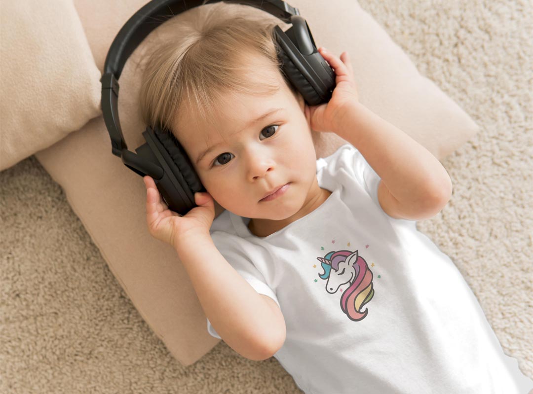 選べる6カラー ロンパース カバーオール 赤ちゃん 半袖 デザイン 70cm 80cm　rompers ベビー 新生児 キッズ 70サイズ 80サイズ ギフト マタニティ 妊婦 出産祝い プレママ ティーシャツ T shirt 031844 ユニコーン かわいい カラフル 2