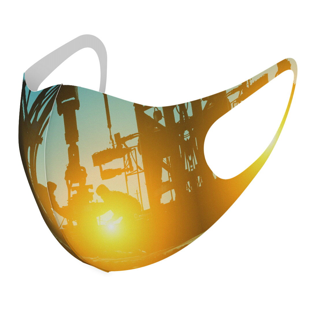 商品特徴・洗って繰り返し使える デザインマスク 2枚セット・素材：ポリエステル　サラサラとした肌触りで通気性がよく、呼吸も苦しくなりにくい・3D立体構造で伸縮性もあるので、顔にしっかりフィットして耳が痛くなりにくい・専用の高精細転写プリンタ...