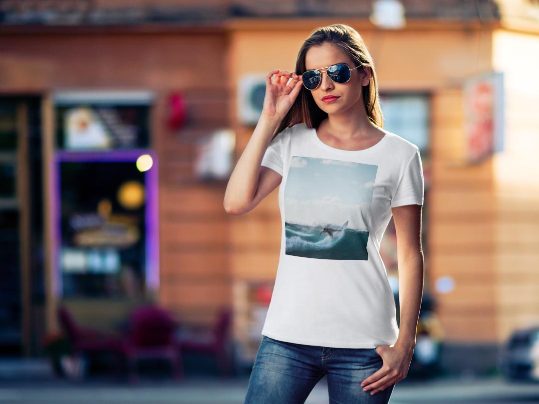 tシャツ レディース 半袖 白地 デザイン S M L XL Tシャツ ティーシャツ T shirt 023865 海　サーフィン　写真