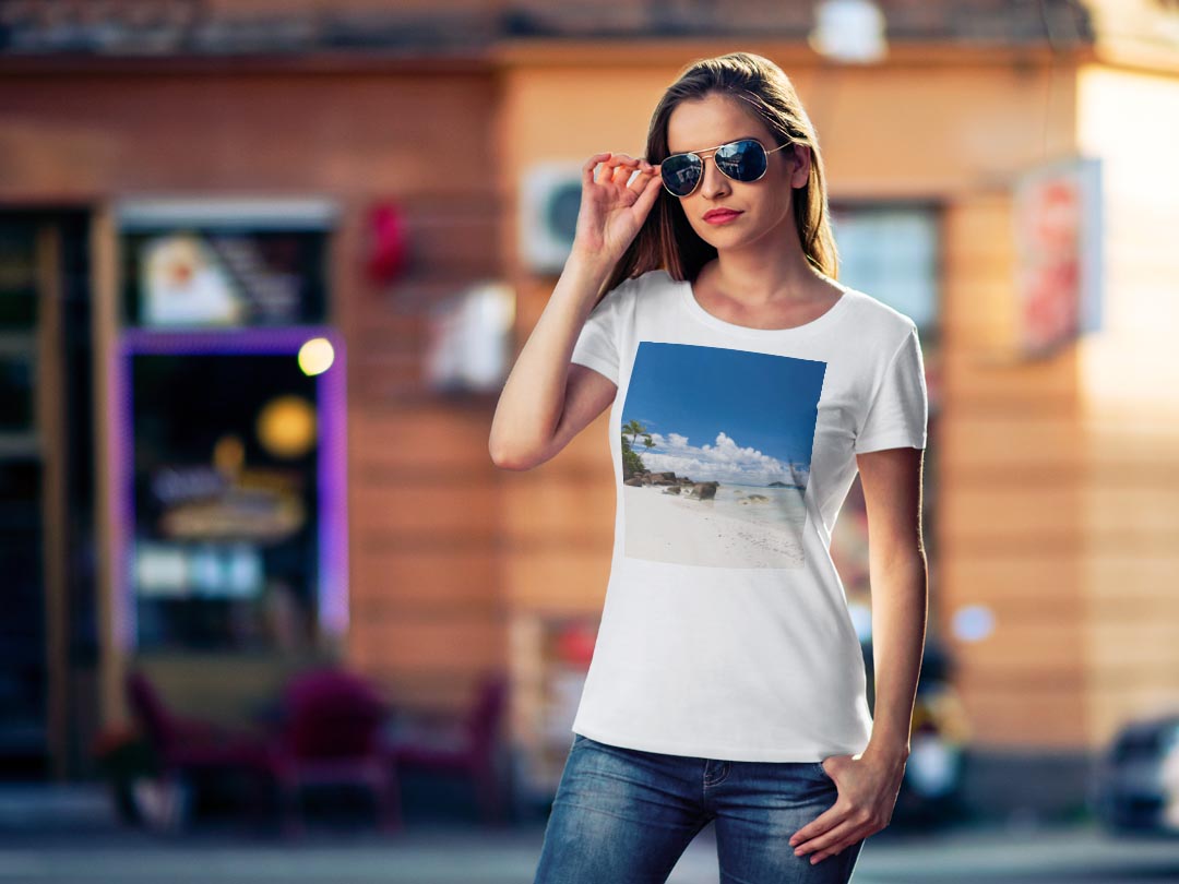 tシャツ レディース 半袖 白地 デザイン M L 白 ホワイト グレー Tシャツ ティーシャツ T shirt 014935 夏　海　海岸　自然 kabekore-11249002 kabeコレ サンプル画像2
