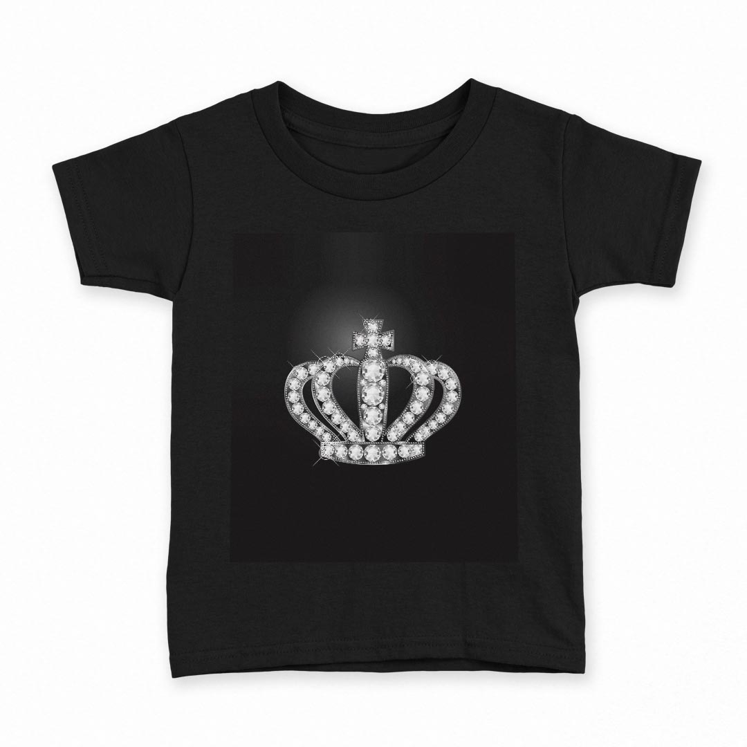 tシャツ キッズ 半袖 黒地 ブラック デザイン 90 100 110 120 130 140 150 Tシャツ ティーシャツ T shirt 上記で使用したデザインTシャツはこちら▼キッズ用Tシャツ　ブラック全デザインはこちらから▼ ▼キッズ用Tシャツ　グレー・ホワイト全デザインはこちらから▼商品特徴・15000デザインから選べる！デザインTシャツ！ ・洗濯も赤ちゃんにも安心なウェアプリント 　UltraChrome DGインクは洗濯に対しても色落ちが少なく、高い堅牢度が実証されています。 ・着心地や素材感にこだわった、上質なTシャツ。 ・1枚でも様になる万能型Tシャツ。 ・「よれない」「透けない」「長持ちする」という三大要素をすべて兼ね備えたTシャツです。 素材 ブラック：綿　100％ 注意事項画像はサンプルですので、Tシャツの大きさが若干異なる場合があります。ご覧の環境によっては多少色味に違いを感じる場合がございます。 イメージと違った、モニターと色味が異なるという理由での交換や返金はご対応出来かねます。 写真のカラーは可能な限り実際の商品に色味を近づけていますが、WEBの性質上ご使用のパソコンの設定や環境でカラーが若干異なります。 ご注文後に1点1点制作する受注生産品のため、不良品以外のご返品や交換は固くお断り致します。 選択間違いも保証対象外となりますため、ご注文の際は必ずサイズやカラーをご確認下さい。洗濯の際は、商品の色あせを避けるため手洗いをおすすめします。 つけ置き洗いは避けてください。 タンブラー乾燥はお控えください。発送について完全受注生産のハンドメイド商品となりますので、既製品と比べて発送までお時間を頂いています。 基本的に決済確認後、最大で10営業日での発送となります。繁忙期や休業日明けの場合はさらに時間がかかる場合があります。 その際には別途メールにてご連絡致します。メール便の場合、発送日から到着までに2〜4日ほどかかる場合が多く、紛失などの保障もご対応できかねます。あらかじめご了承下さい。