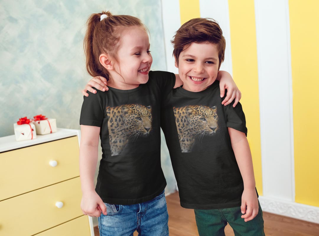 tシャツ キッズ 半袖 黒地 ブラック デザイン 90 100 110 120 130 140 150 160 Tシャツ ティーシャツ T shirt 006775 写真　動物　ヒョウ