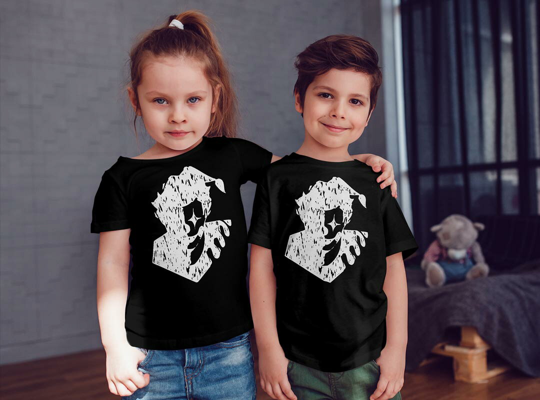 kabeコレのtシャツ キッズ 半袖 黒地 ブラック デザイン 90 100 110 120 130 140 150 160 Tシャツ ティーシャツ T shirt 011828 ピエロ　人物　白黒｜アングル2