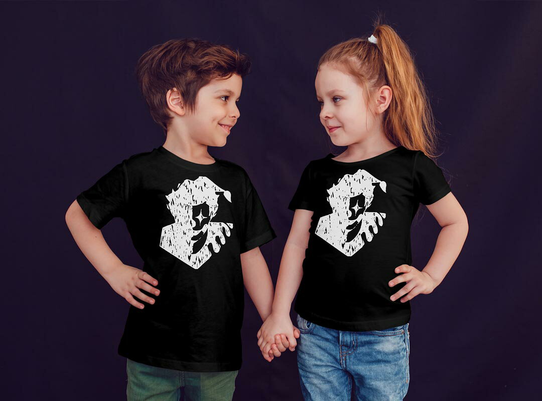 kabeコレのtシャツ キッズ 半袖 黒地 ブラック デザイン 90 100 110 120 130 140 150 160 Tシャツ ティーシャツ T shirt 011828 ピエロ　人物　白黒｜アングル3
