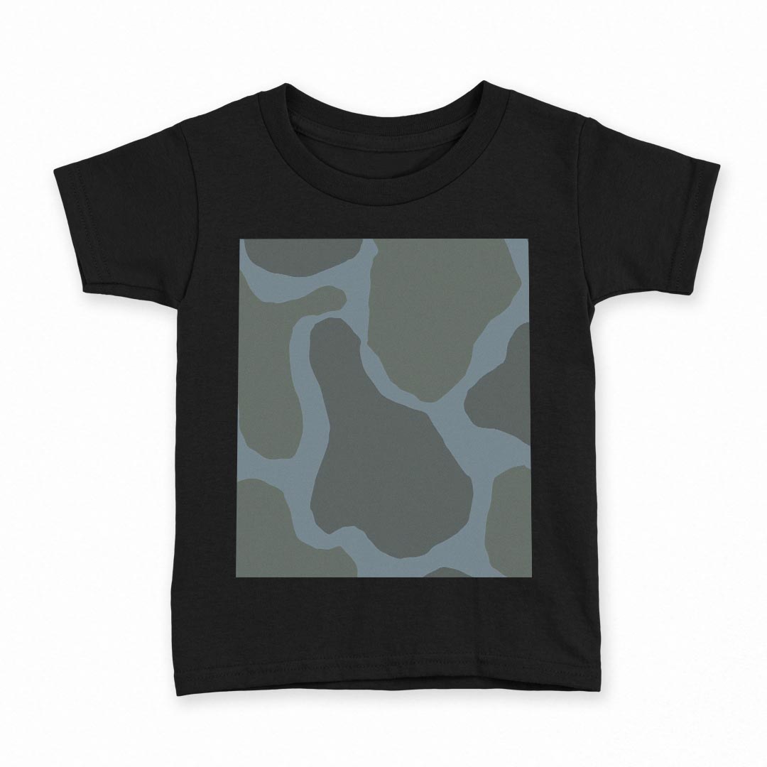 tシャツ キッズ 半袖 黒地 ブラック デザイン 90 100 110 120 130 140 150 Tシャツ ティーシャツ T shirt 上記で使用したデザインTシャツはこちら▼キッズ用Tシャツ　ブラック全デザインはこちらから▼ ▼キッズ用Tシャツ　グレー・ホワイト全デザインはこちらから▼商品特徴・15000デザインから選べる！デザインTシャツ！ ・洗濯も赤ちゃんにも安心なウェアプリント 　UltraChrome DGインクは洗濯に対しても色落ちが少なく、高い堅牢度が実証されています。 ・着心地や素材感にこだわった、上質なTシャツ。 ・1枚でも様になる万能型Tシャツ。 ・「よれない」「透けない」「長持ちする」という三大要素をすべて兼ね備えたTシャツです。 素材 ブラック：綿　100％ 注意事項画像はサンプルですので、Tシャツの大きさが若干異なる場合があります。ご覧の環境によっては多少色味に違いを感じる場合がございます。 イメージと違った、モニターと色味が異なるという理由での交換や返金はご対応出来かねます。 写真のカラーは可能な限り実際の商品に色味を近づけていますが、WEBの性質上ご使用のパソコンの設定や環境でカラーが若干異なります。 ご注文後に1点1点制作する受注生産品のため、不良品以外のご返品や交換は固くお断り致します。 選択間違いも保証対象外となりますため、ご注文の際は必ずサイズやカラーをご確認下さい。洗濯の際は、商品の色あせを避けるため手洗いをおすすめします。 つけ置き洗いは避けてください。 タンブラー乾燥はお控えください。発送について完全受注生産のハンドメイド商品となりますので、既製品と比べて発送までお時間を頂いています。 基本的に決済確認後、最大で10営業日での発送となります。繁忙期や休業日明けの場合はさらに時間がかかる場合があります。 その際には別途メールにてご連絡致します。メール便の場合、発送日から到着までに2〜4日ほどかかる場合が多く、紛失などの保障もご対応できかねます。あらかじめご了承下さい。