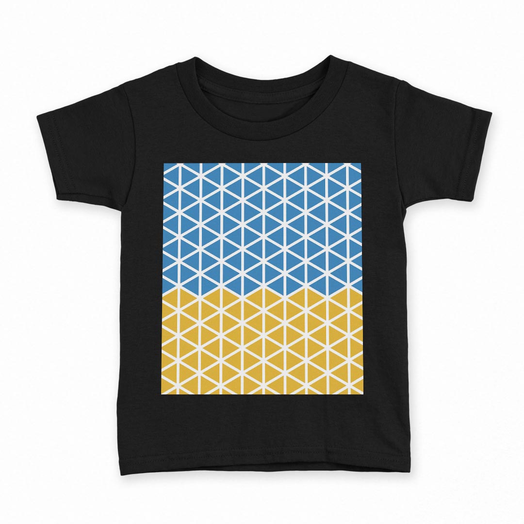 tシャツ キッズ 半袖 黒地 ブラック デザイン 90 100 110 120 130 140 150 Tシャツ ティーシャツ T shirt 上記で使用したデザインTシャツはこちら▼キッズ用Tシャツ　ブラック全デザインはこちらから▼ ▼キッズ用Tシャツ　グレー・ホワイト全デザインはこちらから▼ ▼キッズ用Tシャツ　カラー全デザインはこちらから▼ 商品特徴・15000デザインから選べる！デザインTシャツ！ ・洗濯も赤ちゃんにも安心なウェアプリント 　UltraChrome DGインクは洗濯に対しても色落ちが少なく、高い堅牢度が実証されています。 ・着心地や素材感にこだわった、上質なTシャツ。 ・1枚でも様になる万能型Tシャツ。 ・「よれない」「透けない」「長持ちする」という三大要素をすべて兼ね備えたTシャツです。 素材 ブラック：綿　100％ 注意事項画像はサンプルですので、Tシャツの大きさが若干異なる場合があります。ご覧の環境によっては多少色味に違いを感じる場合がございます。 イメージと違った、モニターと色味が異なるという理由での交換や返金はご対応出来かねます。 写真のカラーは可能な限り実際の商品に色味を近づけていますが、WEBの性質上ご使用のパソコンの設定や環境でカラーが若干異なります。 ご注文後に1点1点制作する受注生産品のため、不良品以外のご返品や交換は固くお断り致します。 選択間違いも保証対象外となりますため、ご注文の際は必ずサイズやカラーをご確認下さい。洗濯の際は、商品の色あせを避けるため手洗いをおすすめします。 つけ置き洗いは避けてください。 タンブラー乾燥はお控えください。発送について完全受注生産のハンドメイド商品となりますので、既製品と比べて発送までお時間を頂いています。 基本的に決済確認後、最大で10営業日での発送となります。繁忙期や休業日明けの場合はさらに時間がかかる場合があります。 その際には別途メールにてご連絡致します。メール便の場合、発送日から到着までに2?4日ほどかかる場合が多く、紛失などの保障もご対応できかねます。あらかじめご了承下さい。