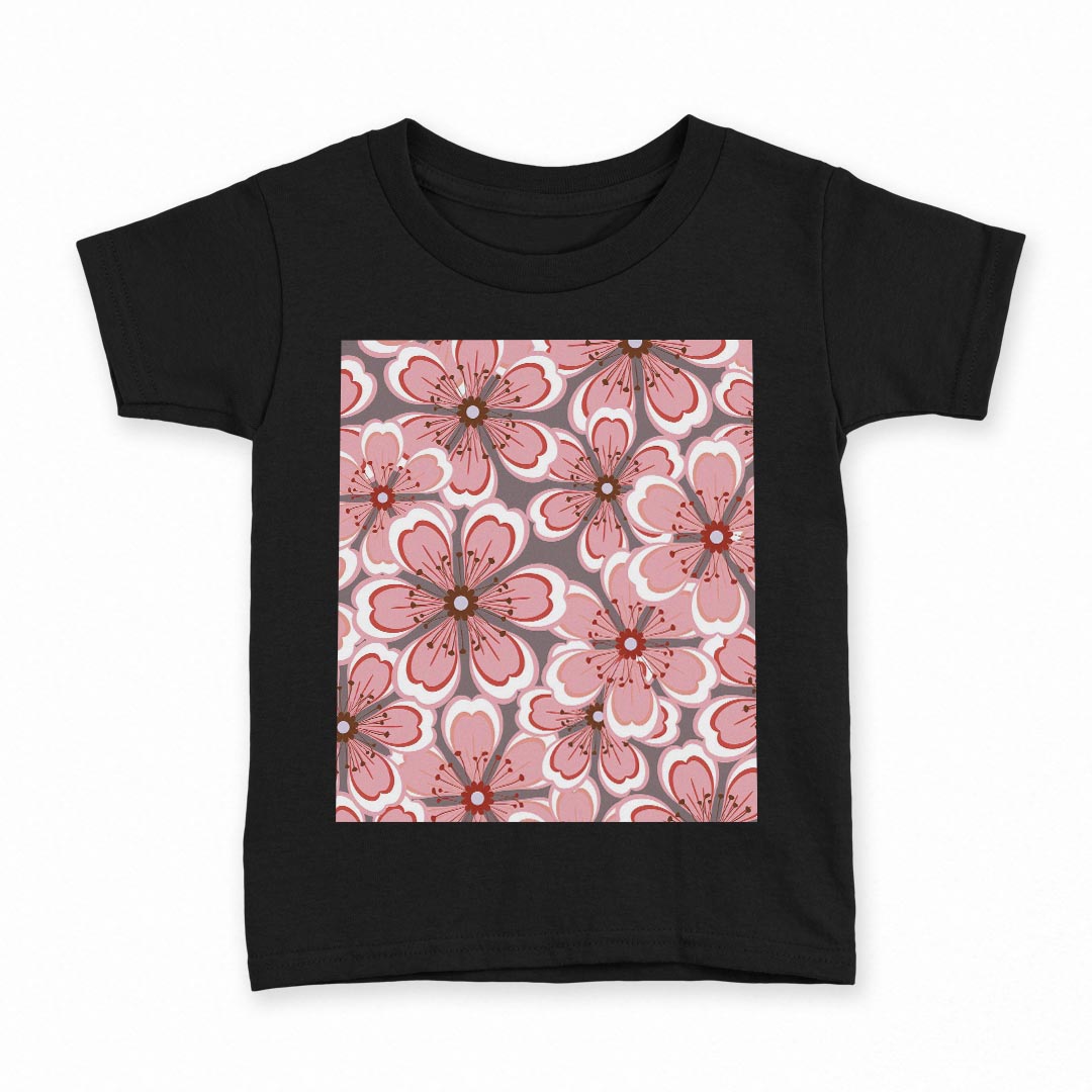 tシャツ キッズ 半袖 黒地 ブラック デザイン 90 100 110 120 130 140 150 Tシャツ ティーシャツ T shirt 上記で使用したデザインTシャツはこちら▼キッズ用Tシャツ　ブラック全デザインはこちらから▼ ▼キッズ用Tシャツ　グレー・ホワイト全デザインはこちらから▼商品特徴・15000デザインから選べる！デザインTシャツ！ ・洗濯も赤ちゃんにも安心なウェアプリント 　UltraChrome DGインクは洗濯に対しても色落ちが少なく、高い堅牢度が実証されています。 ・着心地や素材感にこだわった、上質なTシャツ。 ・1枚でも様になる万能型Tシャツ。 ・「よれない」「透けない」「長持ちする」という三大要素をすべて兼ね備えたTシャツです。 素材 ブラック：綿　100％ 注意事項画像はサンプルですので、Tシャツの大きさが若干異なる場合があります。ご覧の環境によっては多少色味に違いを感じる場合がございます。 イメージと違った、モニターと色味が異なるという理由での交換や返金はご対応出来かねます。 写真のカラーは可能な限り実際の商品に色味を近づけていますが、WEBの性質上ご使用のパソコンの設定や環境でカラーが若干異なります。 ご注文後に1点1点制作する受注生産品のため、不良品以外のご返品や交換は固くお断り致します。 選択間違いも保証対象外となりますため、ご注文の際は必ずサイズやカラーをご確認下さい。洗濯の際は、商品の色あせを避けるため手洗いをおすすめします。 つけ置き洗いは避けてください。 タンブラー乾燥はお控えください。発送について完全受注生産のハンドメイド商品となりますので、既製品と比べて発送までお時間を頂いています。 基本的に決済確認後、最大で10営業日での発送となります。繁忙期や休業日明けの場合はさらに時間がかかる場合があります。 その際には別途メールにてご連絡致します。メール便の場合、発送日から到着までに2〜4日ほどかかる場合が多く、紛失などの保障もご対応できかねます。あらかじめご了承下さい。