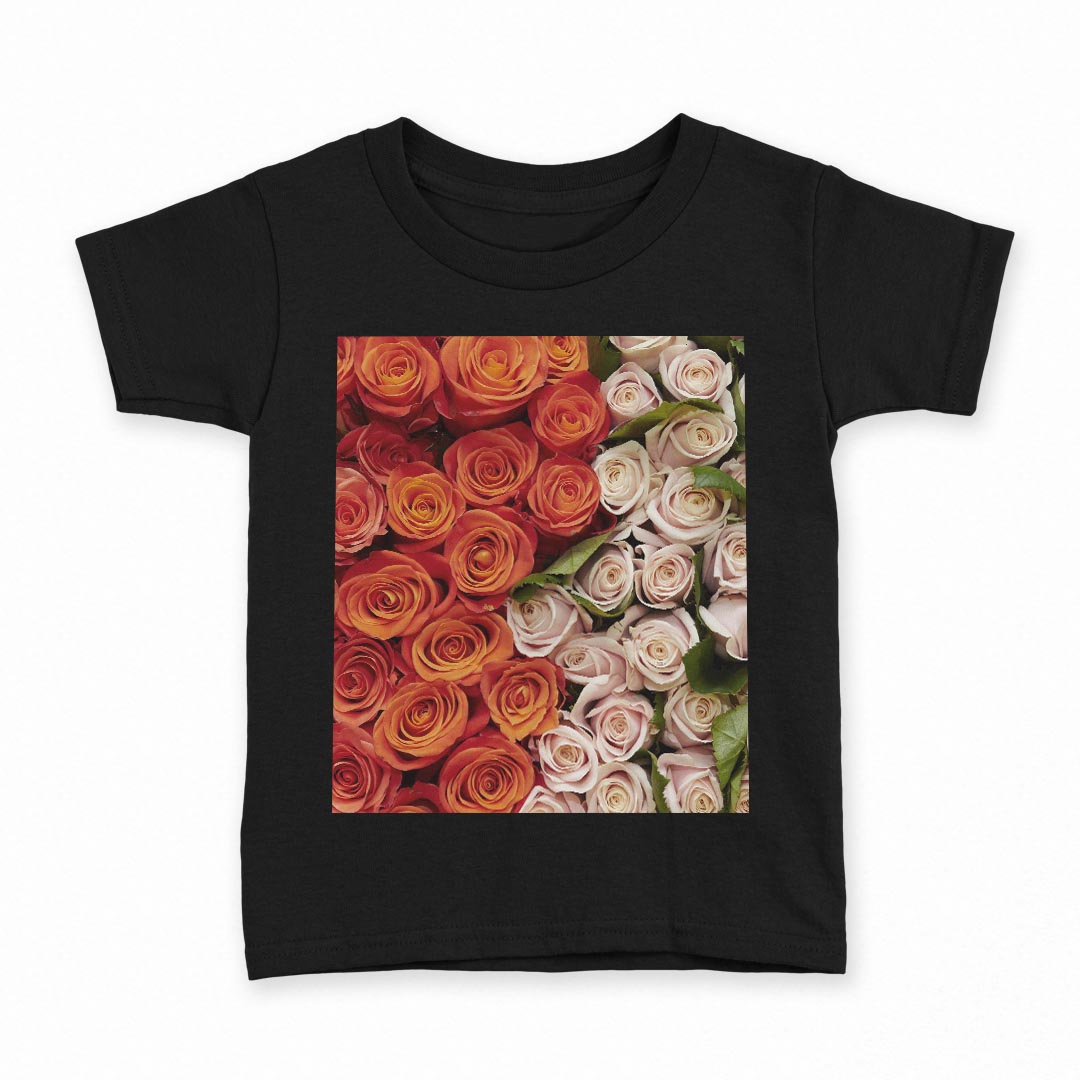 tシャツ キッズ 半袖 黒地 ブラック デザイン 90 100 110 120 130 140 150 Tシャツ ティーシャツ T shirt 上記で使用したデザインTシャツはこちら▼キッズ用Tシャツ　ブラック全デザインはこちらから▼ ▼キッズ用Tシャツ　グレー・ホワイト全デザインはこちらから▼商品特徴・15000デザインから選べる！デザインTシャツ！ ・洗濯も赤ちゃんにも安心なウェアプリント 　UltraChrome DGインクは洗濯に対しても色落ちが少なく、高い堅牢度が実証されています。 ・着心地や素材感にこだわった、上質なTシャツ。 ・1枚でも様になる万能型Tシャツ。 ・「よれない」「透けない」「長持ちする」という三大要素をすべて兼ね備えたTシャツです。 素材 ブラック：綿　100％ 注意事項画像はサンプルですので、Tシャツの大きさが若干異なる場合があります。ご覧の環境によっては多少色味に違いを感じる場合がございます。 イメージと違った、モニターと色味が異なるという理由での交換や返金はご対応出来かねます。 写真のカラーは可能な限り実際の商品に色味を近づけていますが、WEBの性質上ご使用のパソコンの設定や環境でカラーが若干異なります。 ご注文後に1点1点制作する受注生産品のため、不良品以外のご返品や交換は固くお断り致します。 選択間違いも保証対象外となりますため、ご注文の際は必ずサイズやカラーをご確認下さい。洗濯の際は、商品の色あせを避けるため手洗いをおすすめします。 つけ置き洗いは避けてください。 タンブラー乾燥はお控えください。発送について完全受注生産のハンドメイド商品となりますので、既製品と比べて発送までお時間を頂いています。 基本的に決済確認後、最大で10営業日での発送となります。繁忙期や休業日明けの場合はさらに時間がかかる場合があります。 その際には別途メールにてご連絡致します。メール便の場合、発送日から到着までに2〜4日ほどかかる場合が多く、紛失などの保障もご対応できかねます。あらかじめご了承下さい。