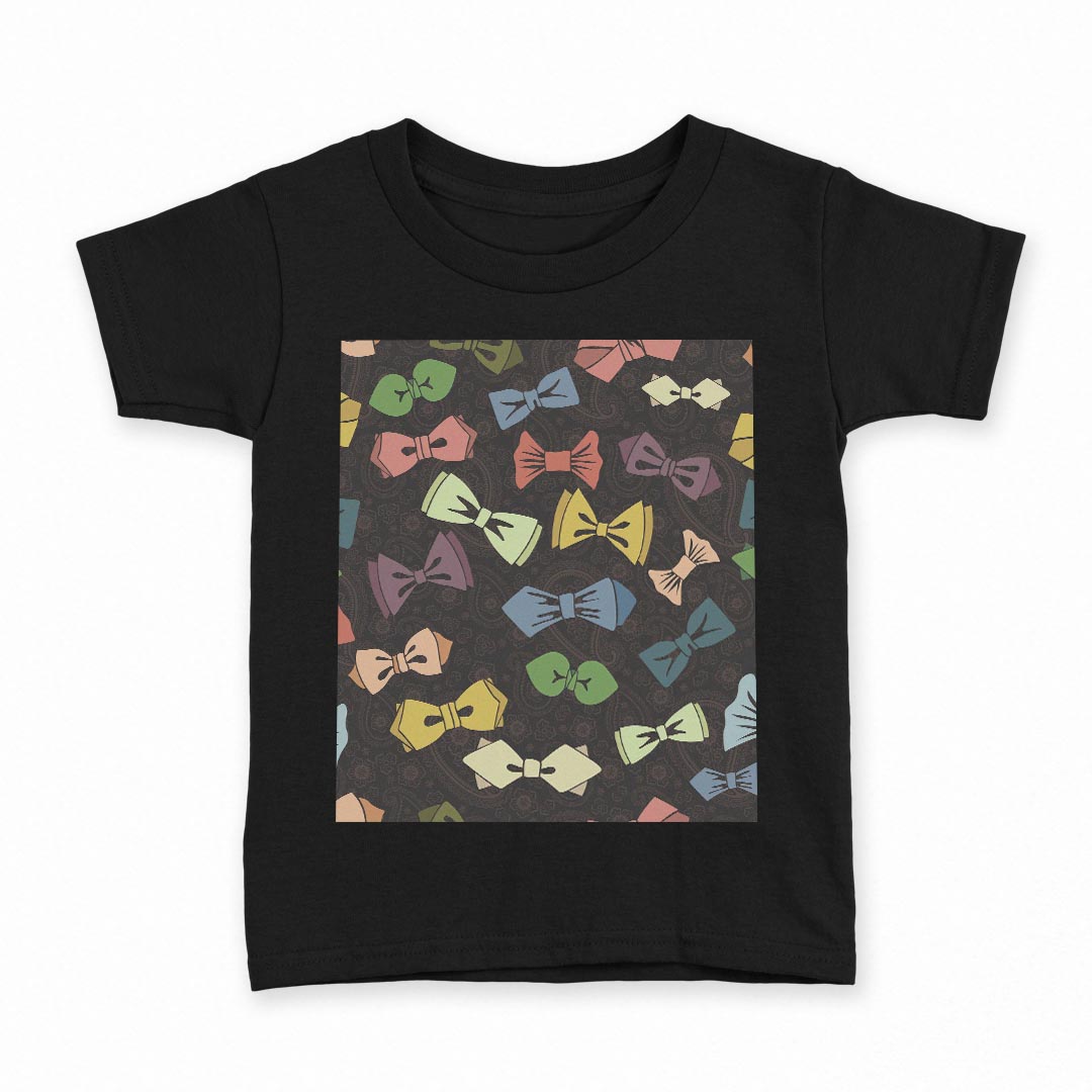 tシャツ キッズ 半袖 黒地 ブラック デザイン 90 100 110 120 130 140 150 Tシャツ ティーシャツ T shirt 上記で使用したデザインTシャツはこちら▼キッズ用Tシャツ　ブラック全デザインはこちらから▼ ▼キッズ用Tシャツ　グレー・ホワイト全デザインはこちらから▼商品特徴・15000デザインから選べる！デザインTシャツ！ ・洗濯も赤ちゃんにも安心なウェアプリント 　UltraChrome DGインクは洗濯に対しても色落ちが少なく、高い堅牢度が実証されています。 ・着心地や素材感にこだわった、上質なTシャツ。 ・1枚でも様になる万能型Tシャツ。 ・「よれない」「透けない」「長持ちする」という三大要素をすべて兼ね備えたTシャツです。 素材 ブラック：綿　100％ 注意事項画像はサンプルですので、Tシャツの大きさが若干異なる場合があります。ご覧の環境によっては多少色味に違いを感じる場合がございます。 イメージと違った、モニターと色味が異なるという理由での交換や返金はご対応出来かねます。 写真のカラーは可能な限り実際の商品に色味を近づけていますが、WEBの性質上ご使用のパソコンの設定や環境でカラーが若干異なります。 ご注文後に1点1点制作する受注生産品のため、不良品以外のご返品や交換は固くお断り致します。 選択間違いも保証対象外となりますため、ご注文の際は必ずサイズやカラーをご確認下さい。洗濯の際は、商品の色あせを避けるため手洗いをおすすめします。 つけ置き洗いは避けてください。 タンブラー乾燥はお控えください。発送について完全受注生産のハンドメイド商品となりますので、既製品と比べて発送までお時間を頂いています。 基本的に決済確認後、最大で10営業日での発送となります。繁忙期や休業日明けの場合はさらに時間がかかる場合があります。 その際には別途メールにてご連絡致します。メール便の場合、発送日から到着までに2〜4日ほどかかる場合が多く、紛失などの保障もご対応できかねます。あらかじめご了承下さい。