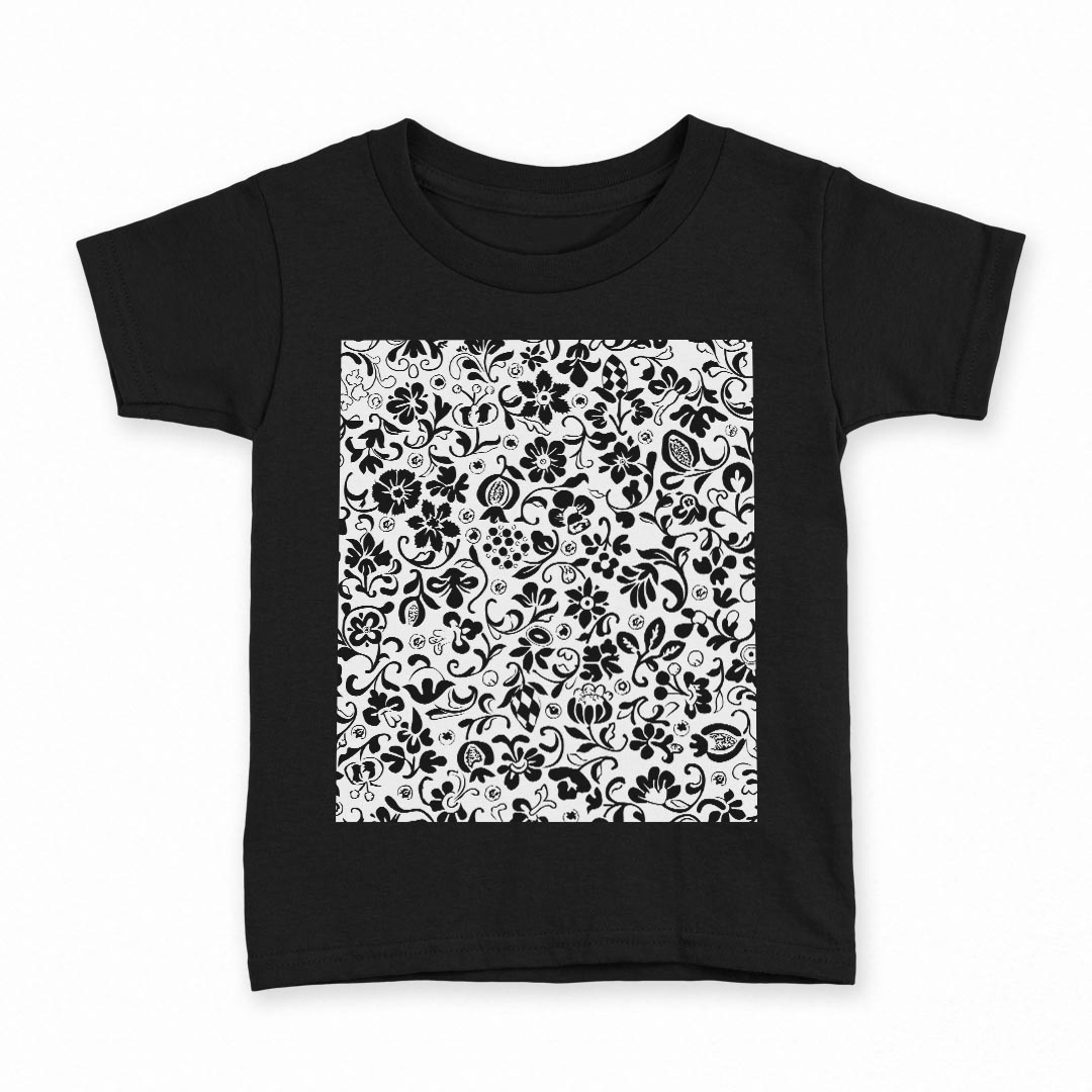 tシャツ キッズ 半袖 黒地 ブラック デザイン 90 100 110 120 130 140 150 Tシャツ ティーシャツ T shirt 上記で使用したデザインTシャツはこちら▼キッズ用Tシャツ　ブラック全デザインはこちらから▼ ▼キッズ用Tシャツ　グレー・ホワイト全デザインはこちらから▼商品特徴・15000デザインから選べる！デザインTシャツ！ ・洗濯も赤ちゃんにも安心なウェアプリント 　UltraChrome DGインクは洗濯に対しても色落ちが少なく、高い堅牢度が実証されています。 ・着心地や素材感にこだわった、上質なTシャツ。 ・1枚でも様になる万能型Tシャツ。 ・「よれない」「透けない」「長持ちする」という三大要素をすべて兼ね備えたTシャツです。 素材 ブラック：綿　100％ 注意事項画像はサンプルですので、Tシャツの大きさが若干異なる場合があります。ご覧の環境によっては多少色味に違いを感じる場合がございます。 イメージと違った、モニターと色味が異なるという理由での交換や返金はご対応出来かねます。 写真のカラーは可能な限り実際の商品に色味を近づけていますが、WEBの性質上ご使用のパソコンの設定や環境でカラーが若干異なります。 ご注文後に1点1点制作する受注生産品のため、不良品以外のご返品や交換は固くお断り致します。 選択間違いも保証対象外となりますため、ご注文の際は必ずサイズやカラーをご確認下さい。洗濯の際は、商品の色あせを避けるため手洗いをおすすめします。 つけ置き洗いは避けてください。 タンブラー乾燥はお控えください。発送について完全受注生産のハンドメイド商品となりますので、既製品と比べて発送までお時間を頂いています。 基本的に決済確認後、最大で10営業日での発送となります。繁忙期や休業日明けの場合はさらに時間がかかる場合があります。 その際には別途メールにてご連絡致します。メール便の場合、発送日から到着までに2〜4日ほどかかる場合が多く、紛失などの保障もご対応できかねます。あらかじめご了承下さい。