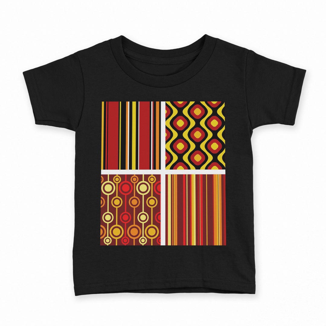 tシャツ キッズ 半袖 黒地 ブラック デザイン 90 100 110 120 130 140 150 Tシャツ ティーシャツ T shirt 上記で使用したデザインTシャツはこちら▼キッズ用Tシャツ　ブラック全デザインはこちらから▼ ▼キッズ用Tシャツ　グレー・ホワイト全デザインはこちらから▼商品特徴・15000デザインから選べる！デザインTシャツ！ ・洗濯も赤ちゃんにも安心なウェアプリント 　UltraChrome DGインクは洗濯に対しても色落ちが少なく、高い堅牢度が実証されています。 ・着心地や素材感にこだわった、上質なTシャツ。 ・1枚でも様になる万能型Tシャツ。 ・「よれない」「透けない」「長持ちする」という三大要素をすべて兼ね備えたTシャツです。 素材 ブラック：綿　100％ 注意事項画像はサンプルですので、Tシャツの大きさが若干異なる場合があります。ご覧の環境によっては多少色味に違いを感じる場合がございます。 イメージと違った、モニターと色味が異なるという理由での交換や返金はご対応出来かねます。 写真のカラーは可能な限り実際の商品に色味を近づけていますが、WEBの性質上ご使用のパソコンの設定や環境でカラーが若干異なります。 ご注文後に1点1点制作する受注生産品のため、不良品以外のご返品や交換は固くお断り致します。 選択間違いも保証対象外となりますため、ご注文の際は必ずサイズやカラーをご確認下さい。洗濯の際は、商品の色あせを避けるため手洗いをおすすめします。 つけ置き洗いは避けてください。 タンブラー乾燥はお控えください。発送について完全受注生産のハンドメイド商品となりますので、既製品と比べて発送までお時間を頂いています。 基本的に決済確認後、最大で10営業日での発送となります。繁忙期や休業日明けの場合はさらに時間がかかる場合があります。 その際には別途メールにてご連絡致します。メール便の場合、発送日から到着までに2〜4日ほどかかる場合が多く、紛失などの保障もご対応できかねます。あらかじめご了承下さい。