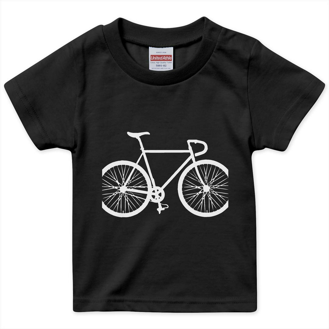 tシャツ キッズ 半袖 黒地 ブラック デザイン 90 100 110 120 130 140 150 Tシャツ ティーシャツ T shirt 上記で使用したデザインTシャツはこちら▼キッズ用Tシャツ　ブラック全デザインはこちらから▼ ▼キッズ用Tシャツ　グレー・ホワイト全デザインはこちらから▼商品特徴・15000デザインから選べる！デザインTシャツ！ ・洗濯も赤ちゃんにも安心なウェアプリント 　UltraChrome DGインクは洗濯に対しても色落ちが少なく、高い堅牢度が実証されています。 ・着心地や素材感にこだわった、上質なTシャツ。 ・1枚でも様になる万能型Tシャツ。 ・「よれない」「透けない」「長持ちする」という三大要素をすべて兼ね備えたTシャツです。 素材 ブラック：綿　100％ 注意事項画像はサンプルですので、Tシャツの大きさが若干異なる場合があります。ご覧の環境によっては多少色味に違いを感じる場合がございます。 イメージと違った、モニターと色味が異なるという理由での交換や返金はご対応出来かねます。 写真のカラーは可能な限り実際の商品に色味を近づけていますが、WEBの性質上ご使用のパソコンの設定や環境でカラーが若干異なります。 ご注文後に1点1点制作する受注生産品のため、不良品以外のご返品や交換は固くお断り致します。 選択間違いも保証対象外となりますため、ご注文の際は必ずサイズやカラーをご確認下さい。洗濯の際は、商品の色あせを避けるため手洗いをおすすめします。 つけ置き洗いは避けてください。 タンブラー乾燥はお控えください。発送について完全受注生産のハンドメイド商品となりますので、既製品と比べて発送までお時間を頂いています。 基本的に決済確認後、最大で10営業日での発送となります。繁忙期や休業日明けの場合はさらに時間がかかる場合があります。 その際には別途メールにてご連絡致します。メール便の場合、発送日から到着までに2〜4日ほどかかる場合が多く、紛失などの保障もご対応できかねます。あらかじめご了承下さい。