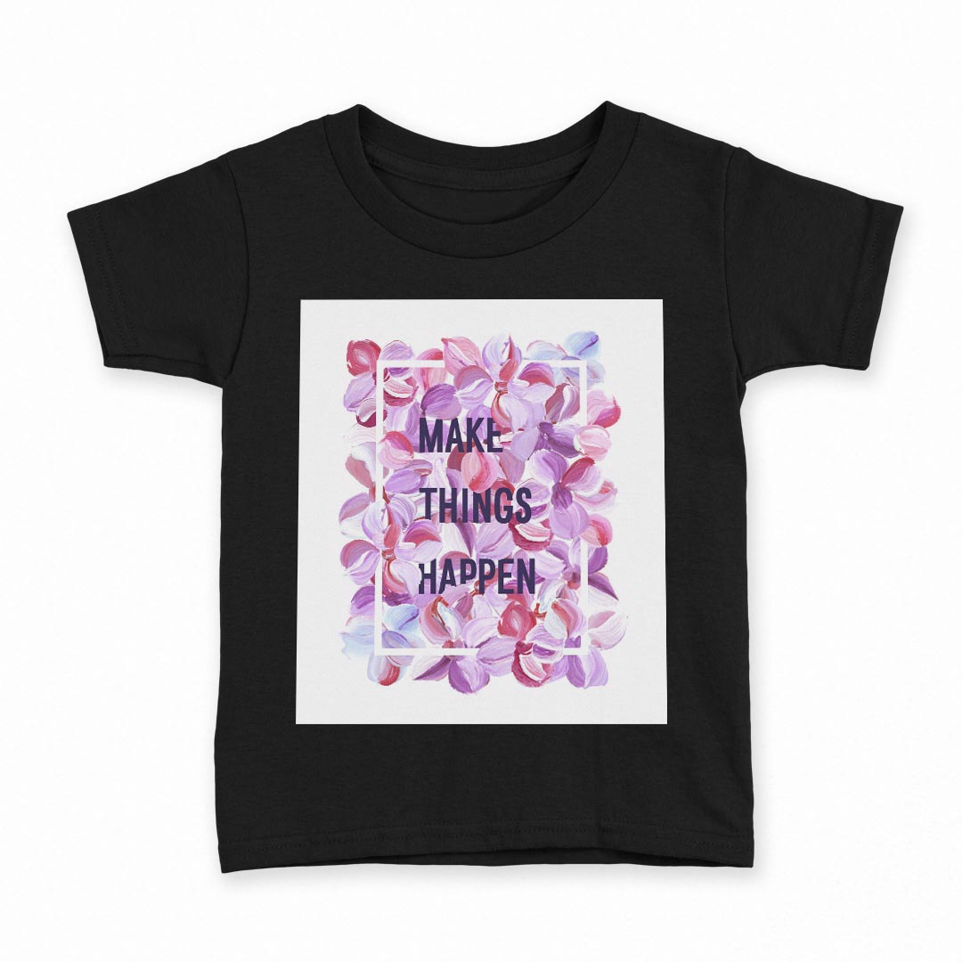 tシャツ キッズ 半袖 黒地 ブラック デザイン 90 100 110 120 130 140 150 Tシャツ ティーシャツ T shirt 上記で使用したデザインTシャツはこちら▼キッズ用Tシャツ　ブラック全デザインはこちらから▼ ▼キッズ用Tシャツ　グレー・ホワイト全デザインはこちらから▼商品特徴・15000デザインから選べる！デザインTシャツ！ ・洗濯も赤ちゃんにも安心なウェアプリント 　UltraChrome DGインクは洗濯に対しても色落ちが少なく、高い堅牢度が実証されています。 ・着心地や素材感にこだわった、上質なTシャツ。 ・1枚でも様になる万能型Tシャツ。 ・「よれない」「透けない」「長持ちする」という三大要素をすべて兼ね備えたTシャツです。 素材 ブラック：綿　100％ 注意事項画像はサンプルですので、Tシャツの大きさが若干異なる場合があります。ご覧の環境によっては多少色味に違いを感じる場合がございます。 イメージと違った、モニターと色味が異なるという理由での交換や返金はご対応出来かねます。 写真のカラーは可能な限り実際の商品に色味を近づけていますが、WEBの性質上ご使用のパソコンの設定や環境でカラーが若干異なります。 ご注文後に1点1点制作する受注生産品のため、不良品以外のご返品や交換は固くお断り致します。 選択間違いも保証対象外となりますため、ご注文の際は必ずサイズやカラーをご確認下さい。洗濯の際は、商品の色あせを避けるため手洗いをおすすめします。 つけ置き洗いは避けてください。 タンブラー乾燥はお控えください。発送について完全受注生産のハンドメイド商品となりますので、既製品と比べて発送までお時間を頂いています。 基本的に決済確認後、最大で10営業日での発送となります。繁忙期や休業日明けの場合はさらに時間がかかる場合があります。 その際には別途メールにてご連絡致します。メール便の場合、発送日から到着までに2〜4日ほどかかる場合が多く、紛失などの保障もご対応できかねます。あらかじめご了承下さい。