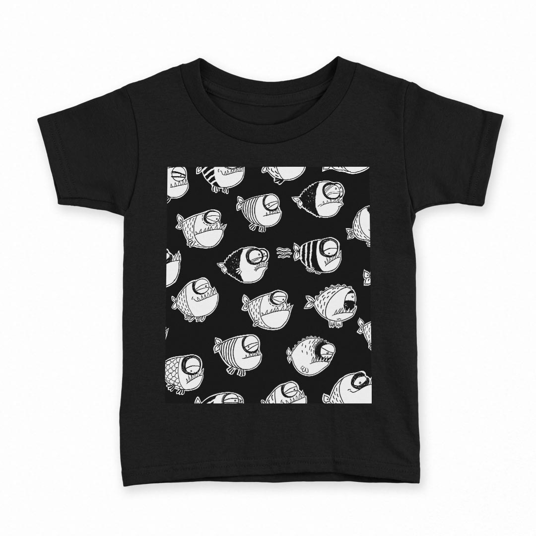 tシャツ キッズ 半袖 黒地 ブラック デザイン 90 100 110 120 130 140 150 Tシャツ ティーシャツ T shirt 上記で使用したデザインTシャツはこちら▼キッズ用Tシャツ　ブラック全デザインはこちらから▼ ▼キッズ用Tシャツ　グレー・ホワイト全デザインはこちらから▼商品特徴・15000デザインから選べる！デザインTシャツ！ ・洗濯も赤ちゃんにも安心なウェアプリント 　UltraChrome DGインクは洗濯に対しても色落ちが少なく、高い堅牢度が実証されています。 ・着心地や素材感にこだわった、上質なTシャツ。 ・1枚でも様になる万能型Tシャツ。 ・「よれない」「透けない」「長持ちする」という三大要素をすべて兼ね備えたTシャツです。 素材 ブラック：綿　100％ 注意事項画像はサンプルですので、Tシャツの大きさが若干異なる場合があります。ご覧の環境によっては多少色味に違いを感じる場合がございます。 イメージと違った、モニターと色味が異なるという理由での交換や返金はご対応出来かねます。 写真のカラーは可能な限り実際の商品に色味を近づけていますが、WEBの性質上ご使用のパソコンの設定や環境でカラーが若干異なります。 ご注文後に1点1点制作する受注生産品のため、不良品以外のご返品や交換は固くお断り致します。 選択間違いも保証対象外となりますため、ご注文の際は必ずサイズやカラーをご確認下さい。洗濯の際は、商品の色あせを避けるため手洗いをおすすめします。 つけ置き洗いは避けてください。 タンブラー乾燥はお控えください。発送について完全受注生産のハンドメイド商品となりますので、既製品と比べて発送までお時間を頂いています。 基本的に決済確認後、最大で10営業日での発送となります。繁忙期や休業日明けの場合はさらに時間がかかる場合があります。 その際には別途メールにてご連絡致します。メール便の場合、発送日から到着までに2〜4日ほどかかる場合が多く、紛失などの保障もご対応できかねます。あらかじめご了承下さい。