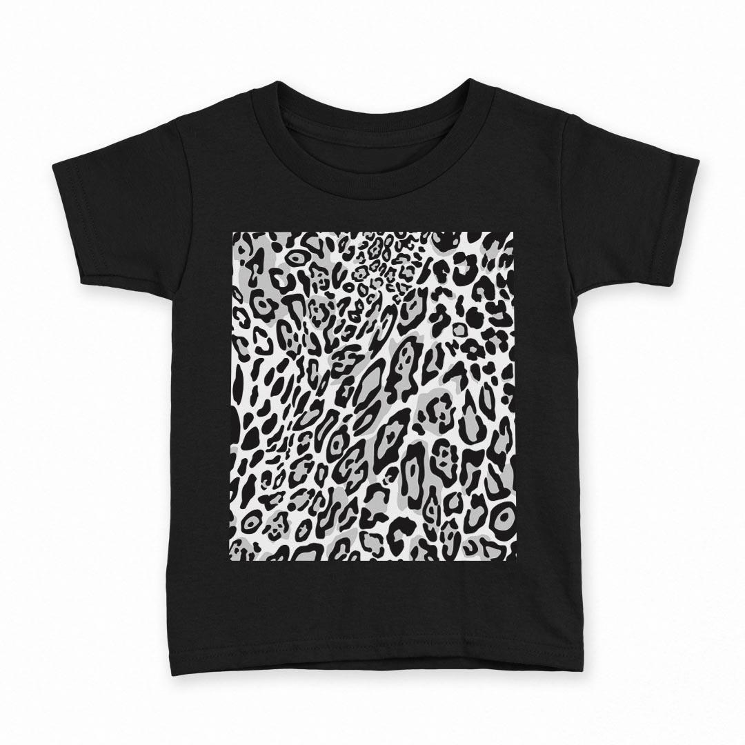 tシャツ キッズ 半袖 黒地 ブラック デザイン 90 100 110 120 130 140 150 Tシャツ ティーシャツ T shirt 上記で使用したデザインTシャツはこちら▼キッズ用Tシャツ　ブラック全デザインはこちらから▼ ▼キッズ用Tシャツ　グレー・ホワイト全デザインはこちらから▼商品特徴・15000デザインから選べる！デザインTシャツ！ ・洗濯も赤ちゃんにも安心なウェアプリント 　UltraChrome DGインクは洗濯に対しても色落ちが少なく、高い堅牢度が実証されています。 ・着心地や素材感にこだわった、上質なTシャツ。 ・1枚でも様になる万能型Tシャツ。 ・「よれない」「透けない」「長持ちする」という三大要素をすべて兼ね備えたTシャツです。 素材 ブラック：綿　100％ 注意事項画像はサンプルですので、Tシャツの大きさが若干異なる場合があります。ご覧の環境によっては多少色味に違いを感じる場合がございます。 イメージと違った、モニターと色味が異なるという理由での交換や返金はご対応出来かねます。 写真のカラーは可能な限り実際の商品に色味を近づけていますが、WEBの性質上ご使用のパソコンの設定や環境でカラーが若干異なります。 ご注文後に1点1点制作する受注生産品のため、不良品以外のご返品や交換は固くお断り致します。 選択間違いも保証対象外となりますため、ご注文の際は必ずサイズやカラーをご確認下さい。洗濯の際は、商品の色あせを避けるため手洗いをおすすめします。 つけ置き洗いは避けてください。 タンブラー乾燥はお控えください。発送について完全受注生産のハンドメイド商品となりますので、既製品と比べて発送までお時間を頂いています。 基本的に決済確認後、最大で10営業日での発送となります。繁忙期や休業日明けの場合はさらに時間がかかる場合があります。 その際には別途メールにてご連絡致します。メール便の場合、発送日から到着までに2〜4日ほどかかる場合が多く、紛失などの保障もご対応できかねます。あらかじめご了承下さい。