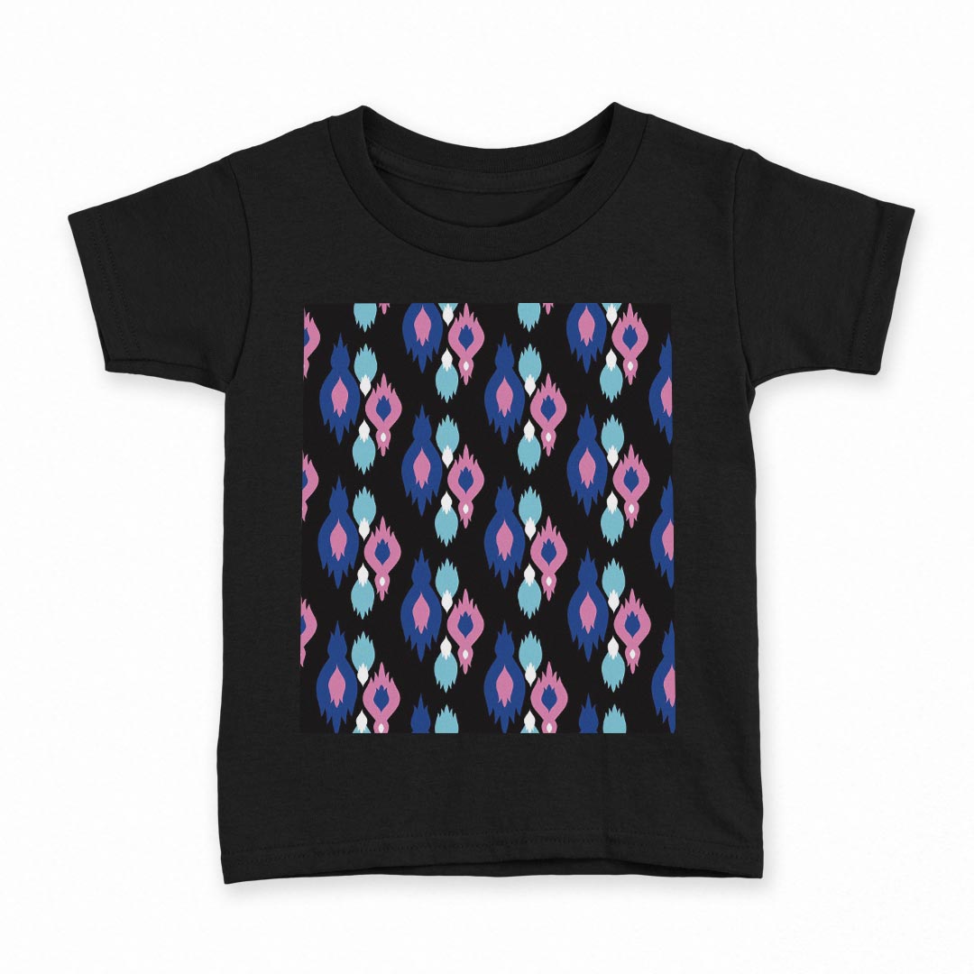 tシャツ キッズ 半袖 黒地 ブラック デザイン 90 100 110 120 130 140 150 Tシャツ ティーシャツ T shirt 上記で使用したデザインTシャツはこちら▼キッズ用Tシャツ　ブラック全デザインはこちらから▼ ▼キッズ用Tシャツ　グレー・ホワイト全デザインはこちらから▼商品特徴・15000デザインから選べる！デザインTシャツ！ ・洗濯も赤ちゃんにも安心なウェアプリント 　UltraChrome DGインクは洗濯に対しても色落ちが少なく、高い堅牢度が実証されています。 ・着心地や素材感にこだわった、上質なTシャツ。 ・1枚でも様になる万能型Tシャツ。 ・「よれない」「透けない」「長持ちする」という三大要素をすべて兼ね備えたTシャツです。 素材 ブラック：綿　100％ 注意事項画像はサンプルですので、Tシャツの大きさが若干異なる場合があります。ご覧の環境によっては多少色味に違いを感じる場合がございます。 イメージと違った、モニターと色味が異なるという理由での交換や返金はご対応出来かねます。 写真のカラーは可能な限り実際の商品に色味を近づけていますが、WEBの性質上ご使用のパソコンの設定や環境でカラーが若干異なります。 ご注文後に1点1点制作する受注生産品のため、不良品以外のご返品や交換は固くお断り致します。 選択間違いも保証対象外となりますため、ご注文の際は必ずサイズやカラーをご確認下さい。洗濯の際は、商品の色あせを避けるため手洗いをおすすめします。 つけ置き洗いは避けてください。 タンブラー乾燥はお控えください。発送について完全受注生産のハンドメイド商品となりますので、既製品と比べて発送までお時間を頂いています。 基本的に決済確認後、最大で10営業日での発送となります。繁忙期や休業日明けの場合はさらに時間がかかる場合があります。 その際には別途メールにてご連絡致します。メール便の場合、発送日から到着までに2〜4日ほどかかる場合が多く、紛失などの保障もご対応できかねます。あらかじめご了承下さい。