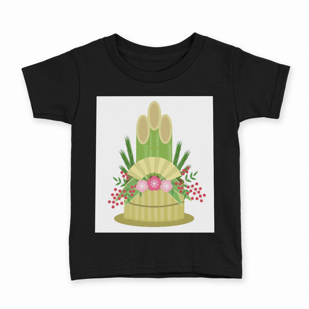 tシャツ キッズ 半袖 黒地 ブラック デザイン 90 100 110 120 130 140 150 Tシャツ ティーシャツ T shirt 上記で使用したデザインTシャツはこちら▼キッズ用Tシャツ　ブラック全デザインはこちらから▼ ▼キッズ用Tシャツ　グレー・ホワイト全デザインはこちらから▼商品特徴・15000デザインから選べる！デザインTシャツ！ ・洗濯も赤ちゃんにも安心なウェアプリント 　UltraChrome DGインクは洗濯に対しても色落ちが少なく、高い堅牢度が実証されています。 ・着心地や素材感にこだわった、上質なTシャツ。 ・1枚でも様になる万能型Tシャツ。 ・「よれない」「透けない」「長持ちする」という三大要素をすべて兼ね備えたTシャツです。 素材 ブラック：綿　100％ 注意事項画像はサンプルですので、Tシャツの大きさが若干異なる場合があります。ご覧の環境によっては多少色味に違いを感じる場合がございます。 イメージと違った、モニターと色味が異なるという理由での交換や返金はご対応出来かねます。 写真のカラーは可能な限り実際の商品に色味を近づけていますが、WEBの性質上ご使用のパソコンの設定や環境でカラーが若干異なります。 ご注文後に1点1点制作する受注生産品のため、不良品以外のご返品や交換は固くお断り致します。 選択間違いも保証対象外となりますため、ご注文の際は必ずサイズやカラーをご確認下さい。洗濯の際は、商品の色あせを避けるため手洗いをおすすめします。 つけ置き洗いは避けてください。 タンブラー乾燥はお控えください。発送について完全受注生産のハンドメイド商品となりますので、既製品と比べて発送までお時間を頂いています。 基本的に決済確認後、最大で10営業日での発送となります。繁忙期や休業日明けの場合はさらに時間がかかる場合があります。 その際には別途メールにてご連絡致します。メール便の場合、発送日から到着までに2〜4日ほどかかる場合が多く、紛失などの保障もご対応できかねます。あらかじめご了承下さい。