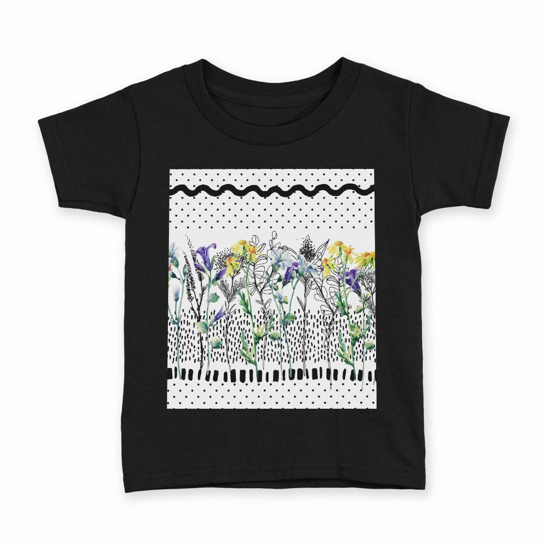 tシャツ キッズ 半袖 黒地 ブラック デザイン 90 100 110 120 130 140 150 Tシャツ ティーシャツ T shirt 上記で使用したデザインTシャツはこちら▼キッズ用Tシャツ　ブラック全デザインはこちらから▼ ▼キッズ用Tシャツ　グレー・ホワイト全デザインはこちらから▼商品特徴・15000デザインから選べる！デザインTシャツ！ ・洗濯も赤ちゃんにも安心なウェアプリント 　UltraChrome DGインクは洗濯に対しても色落ちが少なく、高い堅牢度が実証されています。 ・着心地や素材感にこだわった、上質なTシャツ。 ・1枚でも様になる万能型Tシャツ。 ・「よれない」「透けない」「長持ちする」という三大要素をすべて兼ね備えたTシャツです。 素材 ブラック：綿　100％ 注意事項画像はサンプルですので、Tシャツの大きさが若干異なる場合があります。ご覧の環境によっては多少色味に違いを感じる場合がございます。 イメージと違った、モニターと色味が異なるという理由での交換や返金はご対応出来かねます。 写真のカラーは可能な限り実際の商品に色味を近づけていますが、WEBの性質上ご使用のパソコンの設定や環境でカラーが若干異なります。 ご注文後に1点1点制作する受注生産品のため、不良品以外のご返品や交換は固くお断り致します。 選択間違いも保証対象外となりますため、ご注文の際は必ずサイズやカラーをご確認下さい。洗濯の際は、商品の色あせを避けるため手洗いをおすすめします。 つけ置き洗いは避けてください。 タンブラー乾燥はお控えください。発送について完全受注生産のハンドメイド商品となりますので、既製品と比べて発送までお時間を頂いています。 基本的に決済確認後、最大で10営業日での発送となります。繁忙期や休業日明けの場合はさらに時間がかかる場合があります。 その際には別途メールにてご連絡致します。メール便の場合、発送日から到着までに2〜4日ほどかかる場合が多く、紛失などの保障もご対応できかねます。あらかじめご了承下さい。