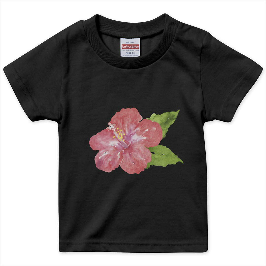 tシャツ キッズ 半袖 黒地 ブラック デザイン 90 100 110 120 130 140 150 Tシャツ ティーシャツ T shirt 上記で使用したデザインTシャツはこちら▼キッズ用Tシャツ　ブラック全デザインはこちらから▼ ▼キッズ用Tシャツ　グレー・ホワイト全デザインはこちらから▼商品特徴・15000デザインから選べる！デザインTシャツ！ ・洗濯も赤ちゃんにも安心なウェアプリント 　UltraChrome DGインクは洗濯に対しても色落ちが少なく、高い堅牢度が実証されています。 ・着心地や素材感にこだわった、上質なTシャツ。 ・1枚でも様になる万能型Tシャツ。 ・「よれない」「透けない」「長持ちする」という三大要素をすべて兼ね備えたTシャツです。 素材 ブラック：綿　100％ 注意事項画像はサンプルですので、Tシャツの大きさが若干異なる場合があります。ご覧の環境によっては多少色味に違いを感じる場合がございます。 イメージと違った、モニターと色味が異なるという理由での交換や返金はご対応出来かねます。 写真のカラーは可能な限り実際の商品に色味を近づけていますが、WEBの性質上ご使用のパソコンの設定や環境でカラーが若干異なります。 ご注文後に1点1点制作する受注生産品のため、不良品以外のご返品や交換は固くお断り致します。 選択間違いも保証対象外となりますため、ご注文の際は必ずサイズやカラーをご確認下さい。洗濯の際は、商品の色あせを避けるため手洗いをおすすめします。 つけ置き洗いは避けてください。 タンブラー乾燥はお控えください。発送について完全受注生産のハンドメイド商品となりますので、既製品と比べて発送までお時間を頂いています。 基本的に決済確認後、最大で10営業日での発送となります。繁忙期や休業日明けの場合はさらに時間がかかる場合があります。 その際には別途メールにてご連絡致します。メール便の場合、発送日から到着までに2〜4日ほどかかる場合が多く、紛失などの保障もご対応できかねます。あらかじめご了承下さい。