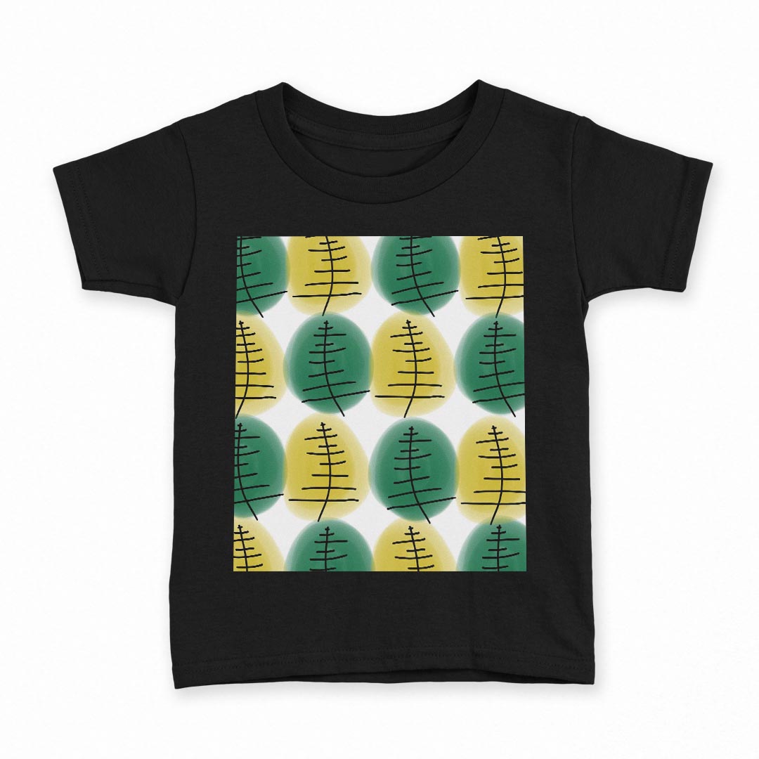 tシャツ キッズ 半袖 黒地 ブラック デザイン 90 100 110 120 130 140 150 Tシャツ ティーシャツ T shirt 上記で使用したデザインTシャツはこちら▼キッズ用Tシャツ　ブラック全デザインはこちらから▼ ▼キッズ用Tシャツ　グレー・ホワイト全デザインはこちらから▼商品特徴・15000デザインから選べる！デザインTシャツ！ ・洗濯も赤ちゃんにも安心なウェアプリント 　UltraChrome DGインクは洗濯に対しても色落ちが少なく、高い堅牢度が実証されています。 ・着心地や素材感にこだわった、上質なTシャツ。 ・1枚でも様になる万能型Tシャツ。 ・「よれない」「透けない」「長持ちする」という三大要素をすべて兼ね備えたTシャツです。 素材 ブラック：綿　100％ 注意事項画像はサンプルですので、Tシャツの大きさが若干異なる場合があります。ご覧の環境によっては多少色味に違いを感じる場合がございます。 イメージと違った、モニターと色味が異なるという理由での交換や返金はご対応出来かねます。 写真のカラーは可能な限り実際の商品に色味を近づけていますが、WEBの性質上ご使用のパソコンの設定や環境でカラーが若干異なります。 ご注文後に1点1点制作する受注生産品のため、不良品以外のご返品や交換は固くお断り致します。 選択間違いも保証対象外となりますため、ご注文の際は必ずサイズやカラーをご確認下さい。洗濯の際は、商品の色あせを避けるため手洗いをおすすめします。 つけ置き洗いは避けてください。 タンブラー乾燥はお控えください。発送について完全受注生産のハンドメイド商品となりますので、既製品と比べて発送までお時間を頂いています。 基本的に決済確認後、最大で10営業日での発送となります。繁忙期や休業日明けの場合はさらに時間がかかる場合があります。 その際には別途メールにてご連絡致します。メール便の場合、発送日から到着までに2〜4日ほどかかる場合が多く、紛失などの保障もご対応できかねます。あらかじめご了承下さい。