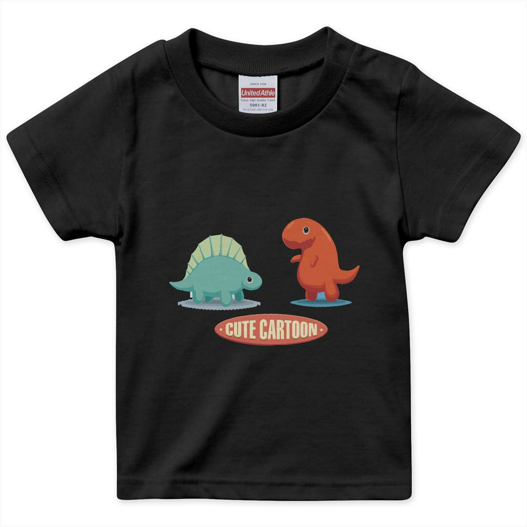 tシャツ キッズ 半袖 黒地 ブラック デザイン 90 100 110 120 130 140 150 Tシャツ ティーシャツ T shirt 上記で使用したデザインTシャツはこちら▼キッズ用Tシャツ　ブラック全デザインはこちらから▼ ▼キッズ用Tシャツ　グレー・ホワイト全デザインはこちらから▼商品特徴・15000デザインから選べる！デザインTシャツ！ ・洗濯も赤ちゃんにも安心なウェアプリント 　UltraChrome DGインクは洗濯に対しても色落ちが少なく、高い堅牢度が実証されています。 ・着心地や素材感にこだわった、上質なTシャツ。 ・1枚でも様になる万能型Tシャツ。 ・「よれない」「透けない」「長持ちする」という三大要素をすべて兼ね備えたTシャツです。 素材 ブラック：綿　100％ 注意事項画像はサンプルですので、Tシャツの大きさが若干異なる場合があります。ご覧の環境によっては多少色味に違いを感じる場合がございます。 イメージと違った、モニターと色味が異なるという理由での交換や返金はご対応出来かねます。 写真のカラーは可能な限り実際の商品に色味を近づけていますが、WEBの性質上ご使用のパソコンの設定や環境でカラーが若干異なります。 ご注文後に1点1点制作する受注生産品のため、不良品以外のご返品や交換は固くお断り致します。 選択間違いも保証対象外となりますため、ご注文の際は必ずサイズやカラーをご確認下さい。洗濯の際は、商品の色あせを避けるため手洗いをおすすめします。 つけ置き洗いは避けてください。 タンブラー乾燥はお控えください。発送について完全受注生産のハンドメイド商品となりますので、既製品と比べて発送までお時間を頂いています。 基本的に決済確認後、最大で10営業日での発送となります。繁忙期や休業日明けの場合はさらに時間がかかる場合があります。 その際には別途メールにてご連絡致します。メール便の場合、発送日から到着までに2〜4日ほどかかる場合が多く、紛失などの保障もご対応できかねます。あらかじめご了承下さい。