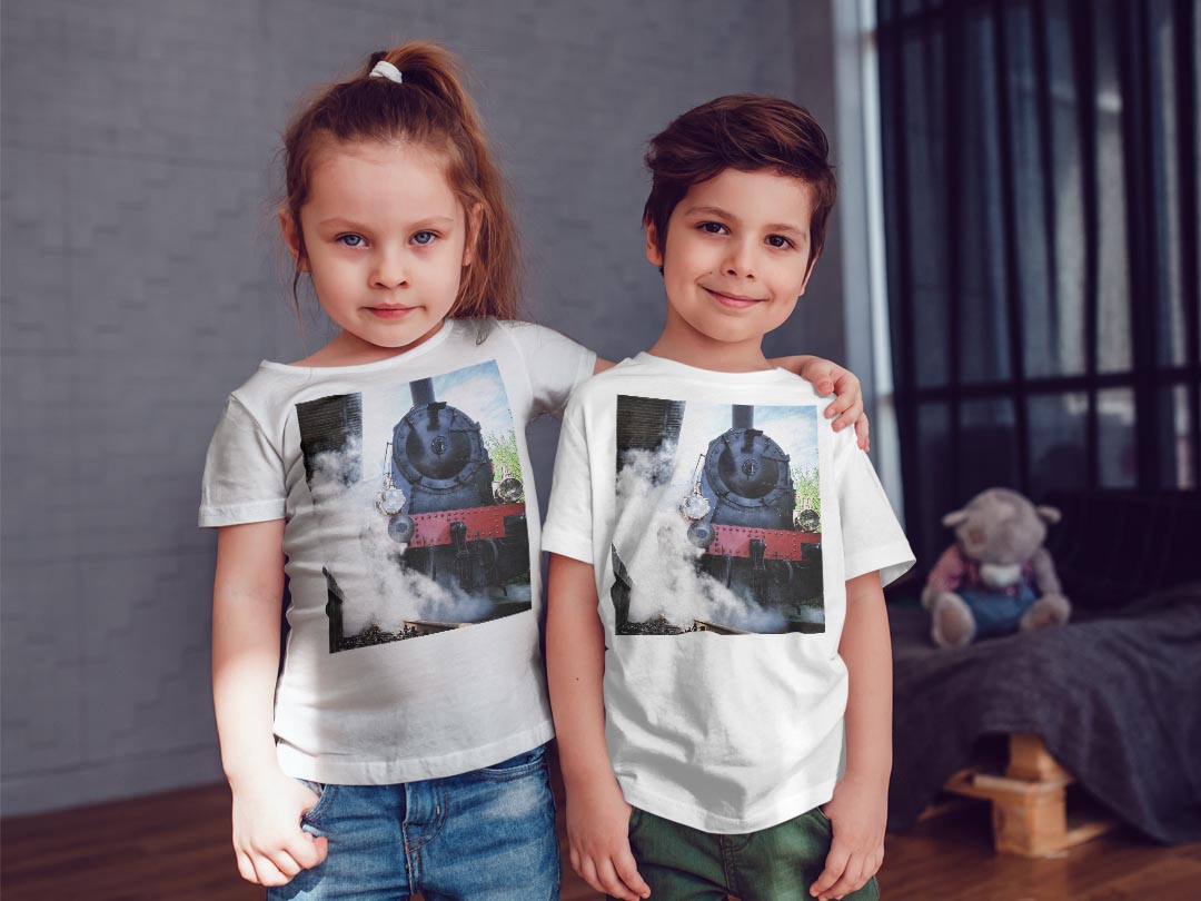 tシャツ キッズ 半袖 白地 デザイン 140 サイズ Tシャツ ティーシャツ T shirt 006487 写真　機関車