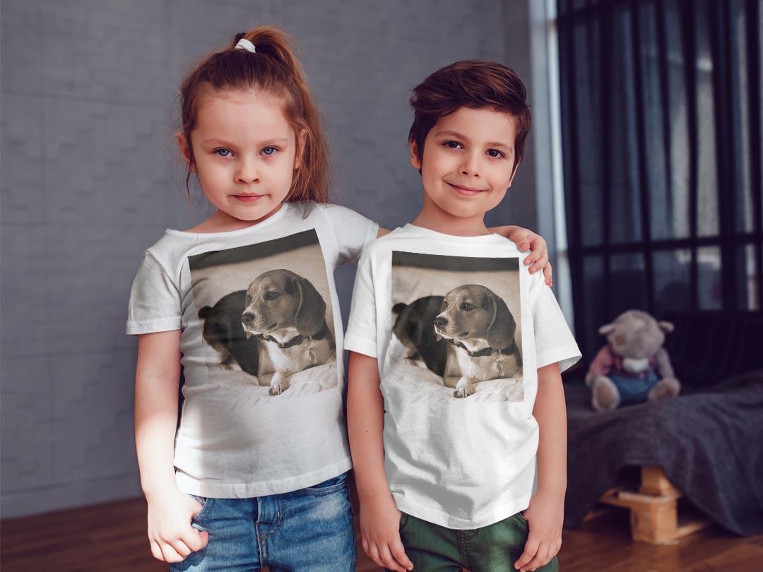 kabeコレのtシャツ キッズ 半袖 白地 デザイン 160 サイズ Tシャツ ティーシャツ T shirt 008194 写真　セピア　犬｜アングル2