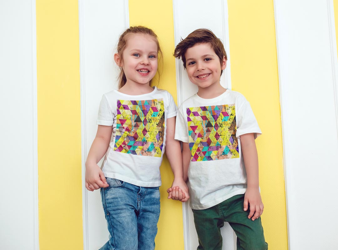 tシャツ キッズ 半袖 白地 デザイン 90 100 110 120 130 140 150 Tシャツ ティーシャツ T shirt 010751 ペイント　カラフル　イラスト