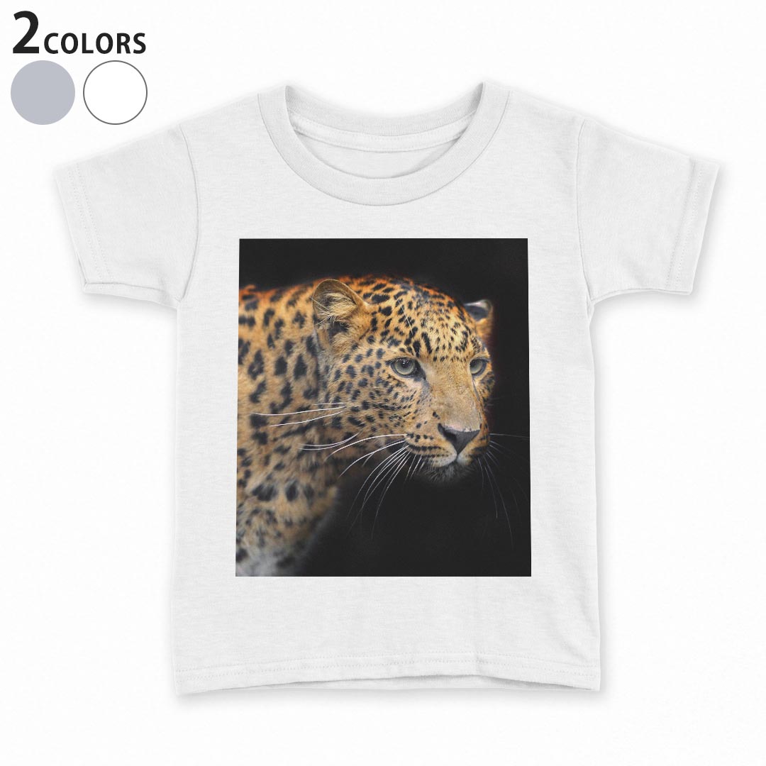 tシャツ キッズ 半袖 白地 灰色 ホワイト グレー デザイン 90 100 110 120 130 140 150 Tシャツ ティーシャツ T shirt上記で使用したデザインTシャツはこちら▼キッズ用Tシャツ　グレー・ホワイト全デザインはこちらから▼ ▼キッズ用Tシャツ　ブラック全デザインはこちらから▼商品特徴・15000デザインから選べる！デザインTシャツ！ ・洗濯も赤ちゃんにも安心なウェアプリント 　UltraChrome DGインクは洗濯に対しても色落ちが少なく、高い堅牢度が実証されています。 ・着心地や素材感にこだわった、上質なTシャツ。 ・1枚でも様になる万能型Tシャツ。 ・「よれない」「透けない」「長持ちする」という三大要素をすべて兼ね備えたTシャツです。 素材 ホワイト：綿　100％ グレー：綿　90％　ポリエステル10％ 注意事項画像はサンプルですので、Tシャツの大きさが若干異なる場合があります。ご覧の環境によっては多少色味に違いを感じる場合がございます。 イメージと違った、モニターと色味が異なるという理由での交換や返金はご対応出来かねます。 写真のカラーは可能な限り実際の商品に色味を近づけていますが、WEBの性質上ご使用のパソコンの設定や環境でカラーが若干異なります。 ご注文後に1点1点制作する受注生産品のため、不良品以外のご返品や交換は固くお断り致します。 選択間違いも保証対象外となりますため、ご注文の際は必ずサイズやカラーをご確認下さい。洗濯の際は、商品の色あせを避けるため手洗いをおすすめします。 つけ置き洗いは避けてください。 タンブラー乾燥はお控えください。発送について完全受注生産のハンドメイド商品となりますので、既製品と比べて発送までお時間を頂いています。 基本的に決済確認後、最大で10営業日での発送となります。繁忙期や休業日明けの場合はさらに時間がかかる場合があります。 その際には別途メールにてご連絡致します。メール便の場合、発送日から到着までに2〜4日ほどかかる場合が多く、紛失などの保障もご対応できかねます。あらかじめご了承下さい。