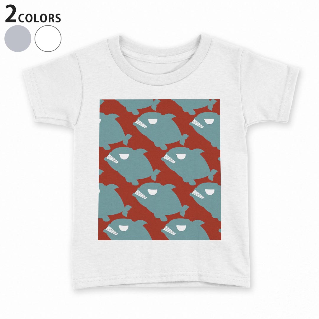 tシャツ キッズ 半袖 白地 灰色 ホワイト グレー デザイン 90 100 110 120 130 140 150 Tシャツ ティーシャツ T shirt上記で使用したデザインTシャツはこちら▼キッズ用Tシャツ　グレー・ホワイト全デザインはこちらから▼ ▼キッズ用Tシャツ　ブラック全デザインはこちらから▼商品特徴・15000デザインから選べる！デザインTシャツ！ ・洗濯も赤ちゃんにも安心なウェアプリント 　UltraChrome DGインクは洗濯に対しても色落ちが少なく、高い堅牢度が実証されています。 ・着心地や素材感にこだわった、上質なTシャツ。 ・1枚でも様になる万能型Tシャツ。 ・「よれない」「透けない」「長持ちする」という三大要素をすべて兼ね備えたTシャツです。 素材 ホワイト：綿　100％ グレー：綿　90％　ポリエステル10％ 注意事項画像はサンプルですので、Tシャツの大きさが若干異なる場合があります。ご覧の環境によっては多少色味に違いを感じる場合がございます。 イメージと違った、モニターと色味が異なるという理由での交換や返金はご対応出来かねます。 写真のカラーは可能な限り実際の商品に色味を近づけていますが、WEBの性質上ご使用のパソコンの設定や環境でカラーが若干異なります。 ご注文後に1点1点制作する受注生産品のため、不良品以外のご返品や交換は固くお断り致します。 選択間違いも保証対象外となりますため、ご注文の際は必ずサイズやカラーをご確認下さい。洗濯の際は、商品の色あせを避けるため手洗いをおすすめします。 つけ置き洗いは避けてください。 タンブラー乾燥はお控えください。発送について完全受注生産のハンドメイド商品となりますので、既製品と比べて発送までお時間を頂いています。 基本的に決済確認後、最大で10営業日での発送となります。繁忙期や休業日明けの場合はさらに時間がかかる場合があります。 その際には別途メールにてご連絡致します。メール便の場合、発送日から到着までに2〜4日ほどかかる場合が多く、紛失などの保障もご対応できかねます。あらかじめご了承下さい。