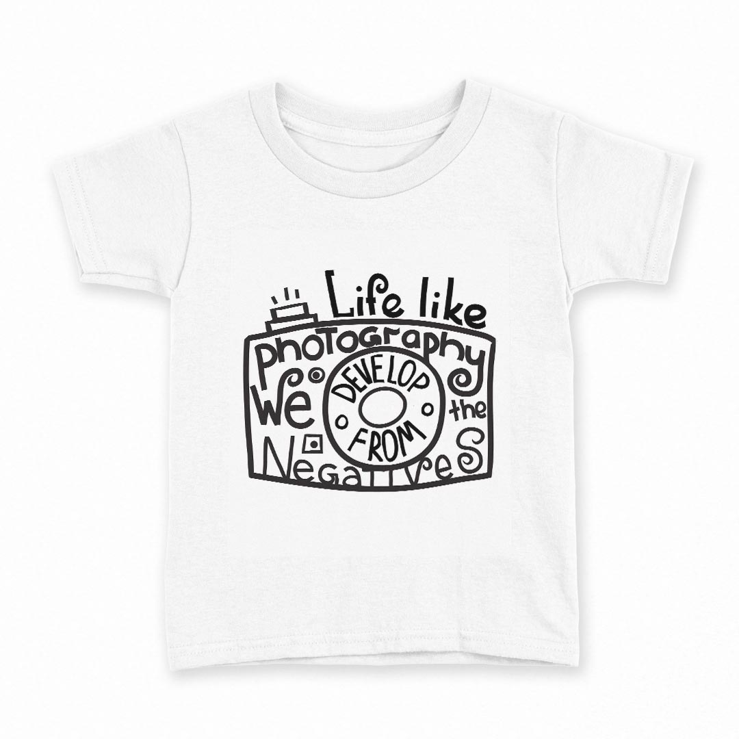 tシャツ キッズ 半袖 白地 デザイン 130 サイズ Tシャツ ティーシャツ T shirt 011101 カメラ　写真　英語
