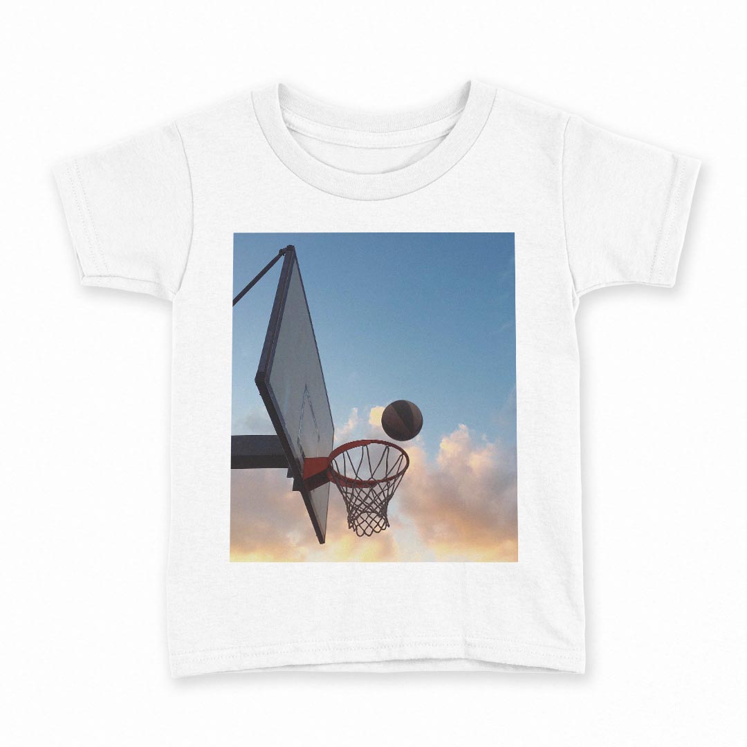 tシャツ キッズ 半袖 白地 デザイン 100 サイズ Tシャツ ティーシャツ T shirt 014985 風景 写真 バスケットボール 運動