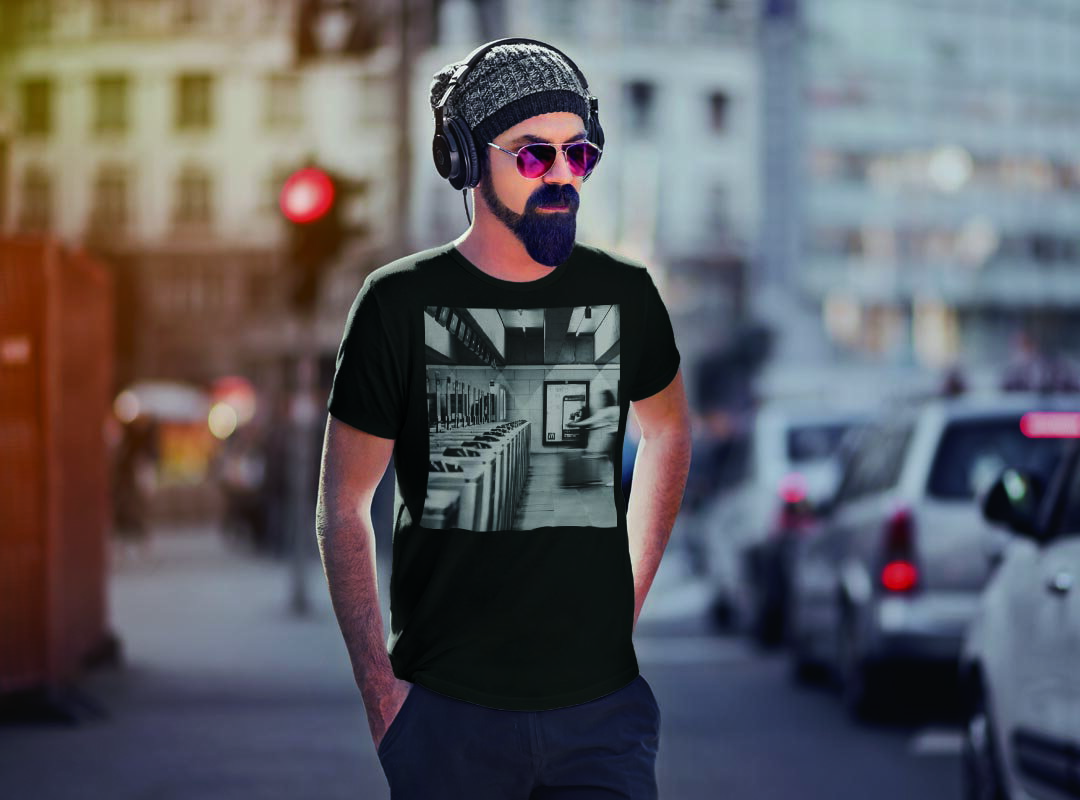 tシャツ メンズ 半袖 ブラック デザイン XS S M L XL 2XL Tシャツ ティーシャツ T shirt　黒 023846 電車　改札口　モノクロ