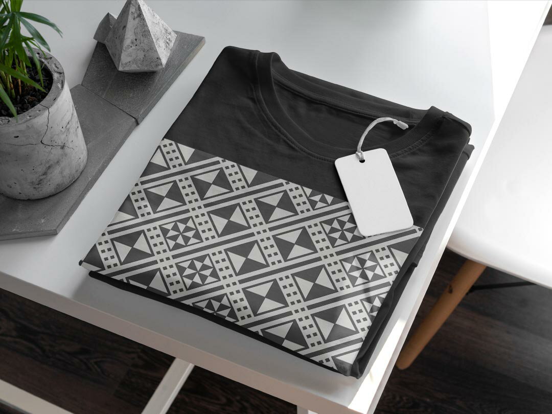 tシャツ メンズ 半袖 ブラック デザイン XS S M L XL 2XL Tシャツ ティーシャツ T shirt　黒 011931 モノトーン　幾何学　模様