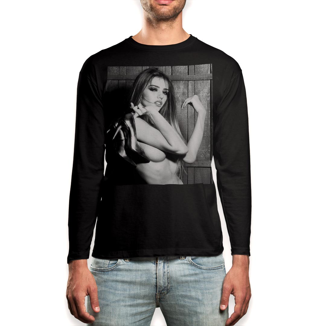 ロング tシャツ メンズ 長袖 ブラック デザイン XS S M L XL 2XL ロンT ティーシャツ 黒 black T shirt long sleeve▼男性用ロングTシャツ ブラック全デザインはこちらから▼▼男性用ロングTシャツ ホワイト・グレー全デザインはこちらから▼商品特徴・16000デザインから選べる！デザインTシャツ！ ・洗濯も赤ちゃんにも安心なウェアプリント 　UltraChrome DGインクは洗濯に対しても色落ちが少なく、高い堅牢度が実証されています。 ・伸縮性に優れた素材、品質とタフネス性に優れたTシャツ。 素材 素材構成：綿　100％ メイン素材：コットン　クルーネックタイプ 注意事項画像はサンプルですので、Tシャツの大きさが若干異なる場合があります。ご覧の環境によっては多少色味に違いを感じる場合がございます。 イメージと違った、モニターと色味が異なるという理由での交換や返金はご対応出来かねます。 写真のカラーは可能な限り実際の商品に色味を近づけていますが、WEBの性質上ご使用のパソコンの設定や環境でカラーが若干異なります。 ご注文後に1点1点制作する受注生産品のため、不良品以外のご返品や交換は固くお断り致します。 機種の選択間違いも保証対象外となりますため、ご注文の際は必ず機種をご確認下さい。発送について完全受注生産のハンドメイド商品となりますので、既製品と比べて発送までお時間を頂いています。 基本的に決済確認後、最大で10営業日での発送となります。繁忙期や休業日明けの場合はさらに時間がかかる場合があります。 その際には別途メールにてご連絡致します。メール便の場合、発送日から到着までに2〜4日ほどかかる場合が多く、紛失などの保障もご対応できかねます。あらかじめご了承下さい。