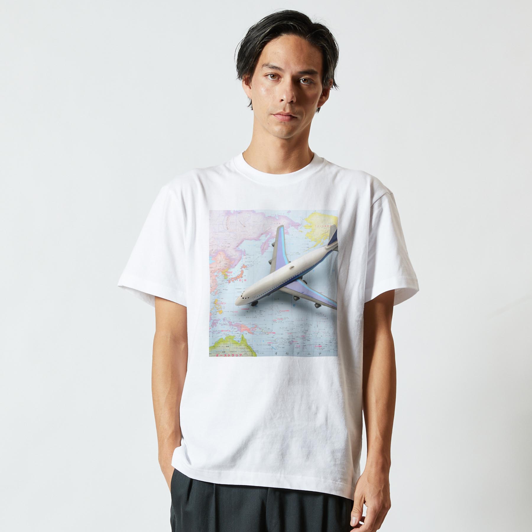 Tシャツ メンズ 半袖 ホワイト 無地 デザイン M ティーシャツ T shirt 002849 地図　乗り物　飛行機 kabekore-11392507 kabeコレ サンプル画像2