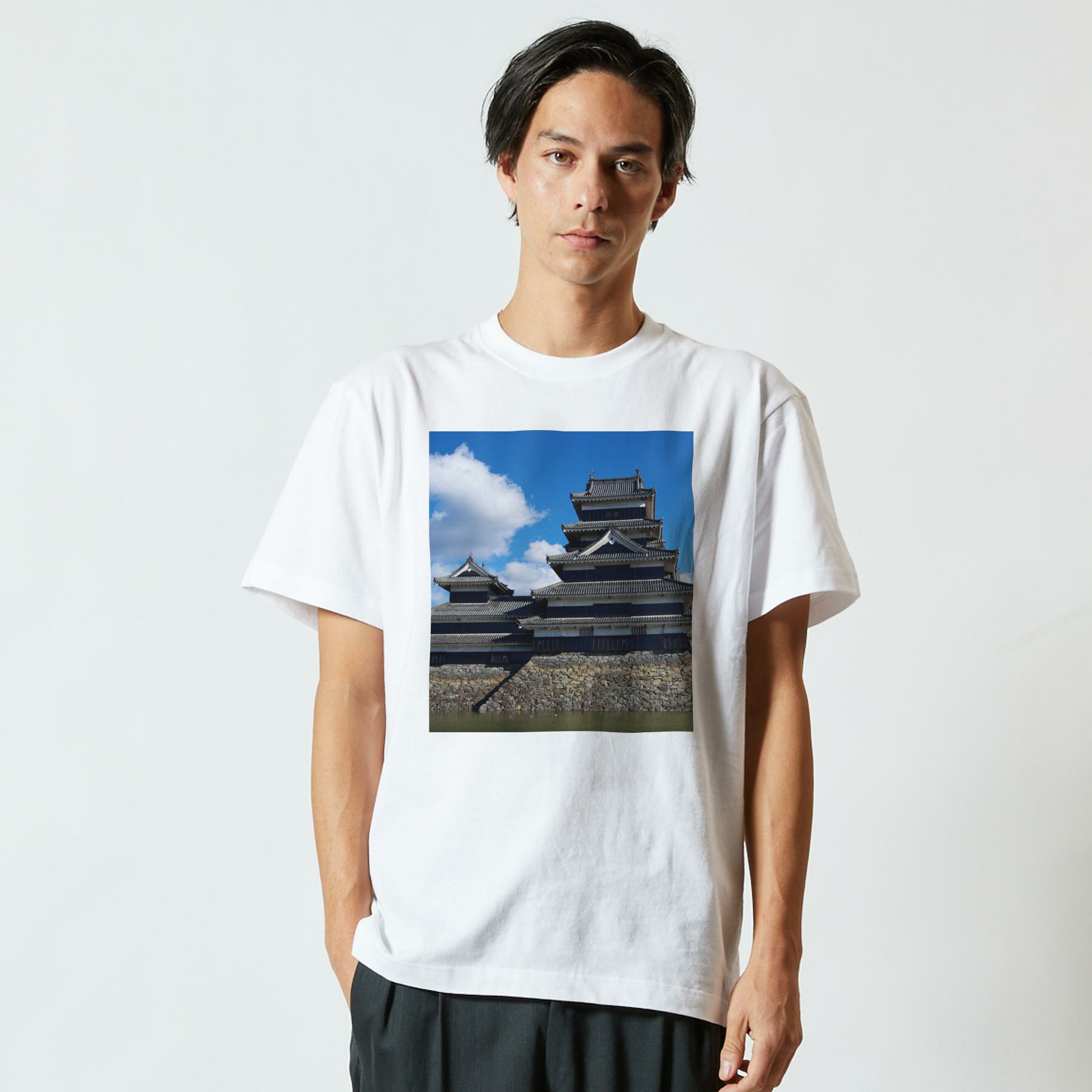 Tシャツ メンズ 半袖 ホワイト 無地 デザイン M ティーシャツ T shirt 008626 写真　城　空　青　ブルー