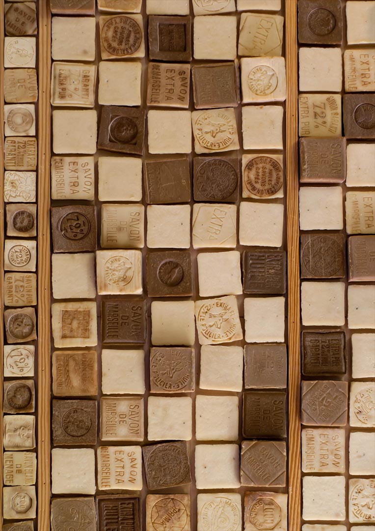 ポスター ウォールステッカー シール式ステッカー 飾り 728×1030mm B1 写真 フォト 壁 インテリア おしゃれ 剥がせる wall sticker poster 023813 石鹸 サボン 柄