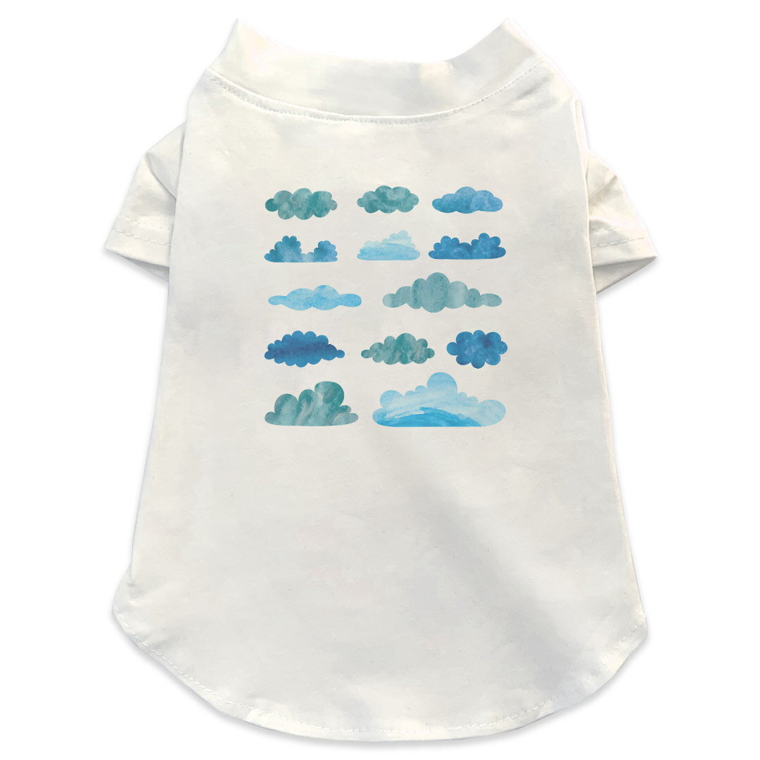 犬専用Tシャツ 選べる5size 小型犬 袖あり 半袖 ホワイト デザイン T shirt XS S M L XL ペットウェア ペット服 カジュアル おしゃれ コットン 綿商品特徴・袖ありペット用Tシャツ！・さらりとした触り心地のTシャツ ・洗濯も赤ちゃんにも安心なウェアプリントUltraChrome DGインクは洗濯に対しても色落ちが少なく、高い堅牢度が実証されています。 素材 綿 98% ポリエステル 2％ 注意事項※実際にわんちゃんを測った上でご購入ください。※測る際はきつく締めすぎず余裕をもって測ってください。※2cm〜3cm誤差がある場合があります。画像はサンプルですので、Tシャツの大きさが若干異なる場合があります。ご覧の環境によっては多少色味に違いを感じる場合がございます。 イメージと違った、モニターと色味が異なるという理由での交換や返金はご対応出来かねます。 写真のカラーは可能な限り実際の商品に色味を近づけていますが、WEBの性質上ご使用のパソコンの設定や環境でカラーが若干異なります。 ご注文後に1点1点制作する受注生産品のため、不良品以外のご返品や交換は固くお断り致します。 選択間違いも保証対象外となりますため、ご注文の際は必ずサイズやカラーをご確認下さい。洗濯の際は、商品の色あせを避けるため手洗いをおすすめします。 つけ置き洗いは避けてください。 タンブラー乾燥はお控えください。発送について完全受注生産のハンドメイド商品となりますので、既製品と比べて発送までお時間を頂いています。 基本的に決済確認後、最大で10営業日での発送となります。繁忙期や休業日明けの場合はさらに時間がかかる場合があります。 その際には別途メールにてご連絡致します。メール便の場合、発送日から到着までに2〜4日ほどかかる場合が多く、紛失などの保障もご対応できかねます。あらかじめご了承下さい。