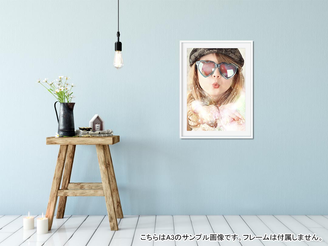 kabeコレのポスター ウォールステッカー 長方形 シール式ステッカー 飾り 60×31cm Msize 壁 インテリア おしゃれ　剥がせる wall sticker poster 011878 女の子　かわいい　写真｜アングル2