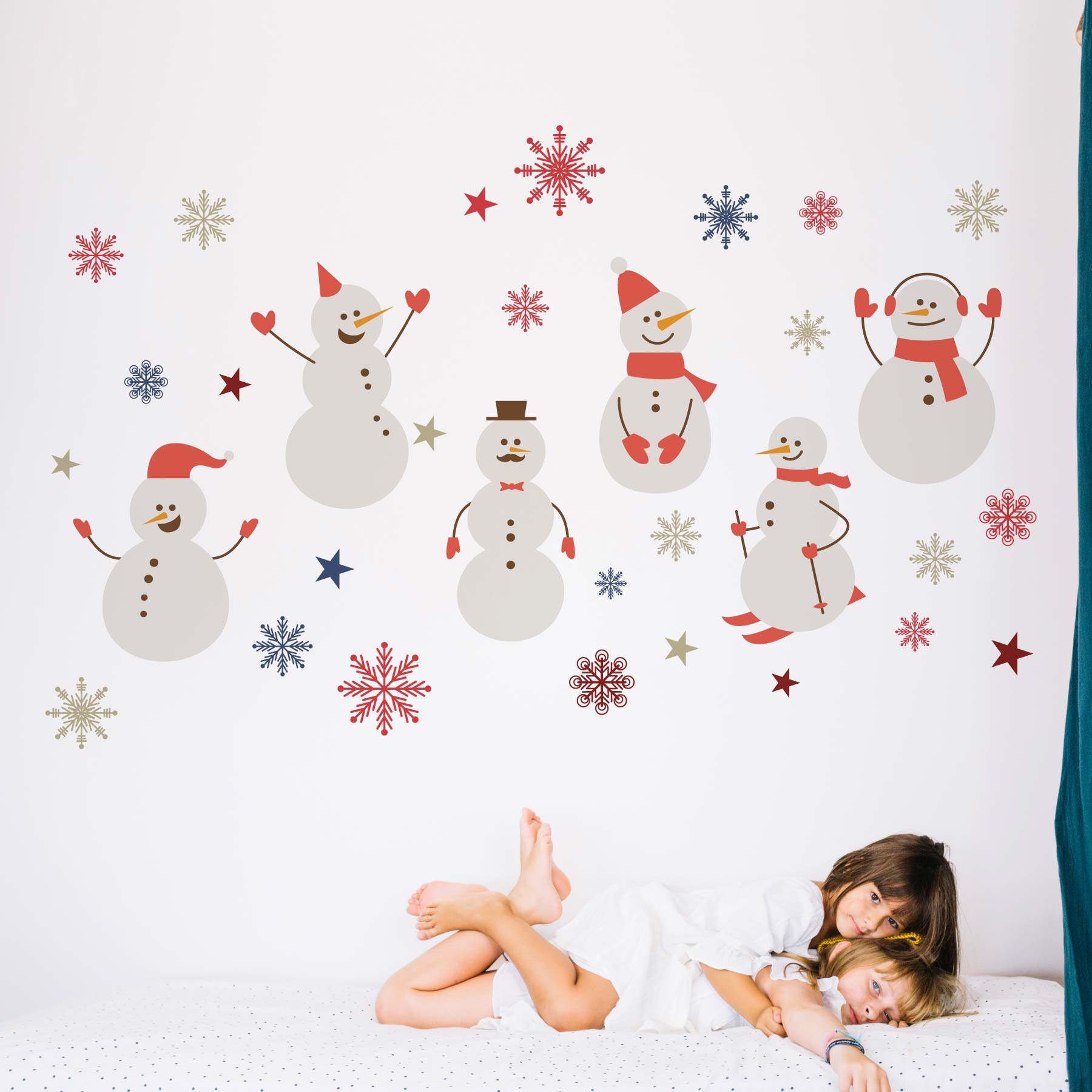 3sizeから選べる！冬のウォールステッカー winter 雪 結晶　雪だるま スキー そり かわいい 590×1327mm..