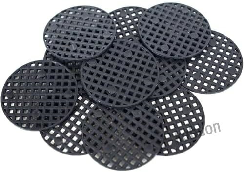セット内容：鉢底用ネット×30個 サイズ：直径45mm 優れた材質 プランターの穴のネットパッドは良質なプラスチックで作られており、丈夫で軽く、変形しにくいです。優れた耐久性があります。 土の流出を防ぐ 鉢底ネットは土の流出を防ぎます。植木鉢やプランターで植物を育てていると、土壌量が減少することがあります。理由は二つ考えられます。水をやると空気が抜けて土が硬くなり、底の穴から水とともに土が流れ出します。鉢底ネットは網目状になっているため、鉢底に敷くことで土の流出を防ぎます。 使い勝手 穴の開いた陶器の鉢や植木鉢の底に置き、大きすぎる場合はハサミで切って大きさを調整できます。排水孔から水を排出して保護する機能があり、陶器の鉢や植木鉢の底に小さな穴が開いている場所で使用されています。 適用シーン 鉢底ネットは汚れを防ぐだけでなく、植物の基部近くの害虫が土壌の底に入るのを防ぎ、植物の根をより健康にします。土壌の流失を防ぎ、根の腐敗を防ぎます。多肉植物、鉢植え、花、盆栽など、屋内または屋外の様々な植物に適しています。セット内容：鉢底用ネット×30個 サイズ：直径45mm 優れた材質 プランターの穴のネットパッドは良質なプラスチックで作られており、丈夫で軽く、変形しにくいです。優れた耐久性があります。 土の流出を防ぐ 鉢底ネットは土の流出を防ぎます。植木鉢やプランターで植物を育てていると、土壌量が減少することがあります。理由は二つ考えられます。水をやると空気が抜けて土が硬くなり、底の穴から水とともに土が流れ出します。鉢底ネットは網目状になっているため、鉢底に敷くことで土の流出を防ぎます。 使い勝手 穴の開いた陶器の鉢や植木鉢の底に置き、大きすぎる場合はハサミで切って大きさを調整できます。排水孔から水を排出して保護する機能があり、陶器の鉢や植木鉢の底に小さな穴が開いている場所で使用されています。 適用シーン 鉢底ネットは汚れを防ぐだけでなく、植物の基部近くの害虫が土壌の底に入るのを防ぎ、植物の根をより健康にします。土壌の流失を防ぎ、根の腐敗を防ぎます。多肉植物、鉢植え、花、盆栽など、屋内または屋外の様々な植物に適しています。